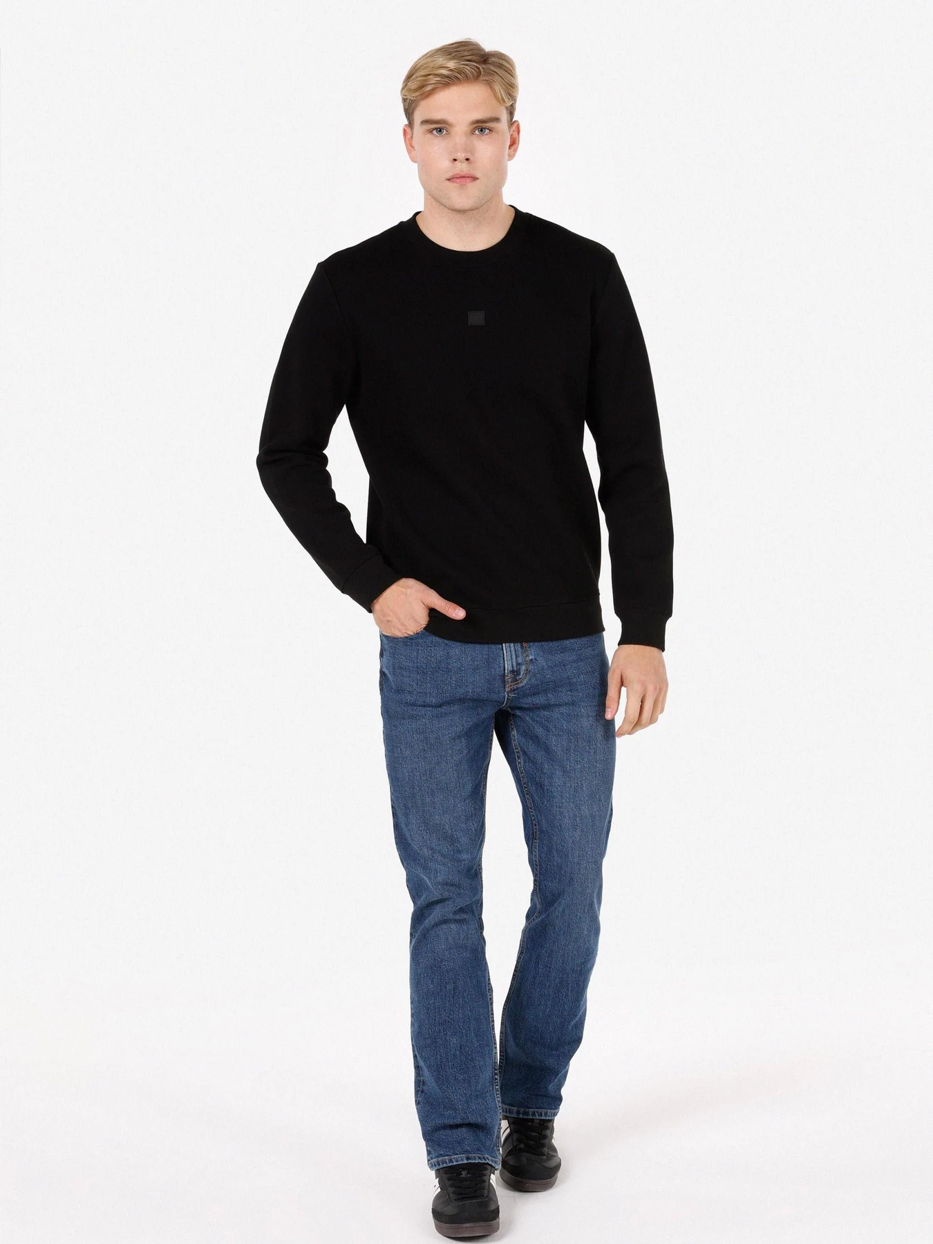 Худи и свитшоты Colin’s модель CL1072312_Q1.V1_BLK Фото