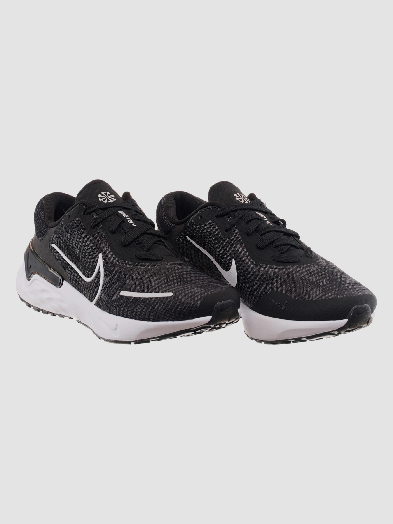 Кросівки NIKE Renew Run 4 модель DR2677-002 Кросівки NIKE Renew Run 4 модель DR2677-002 Фото