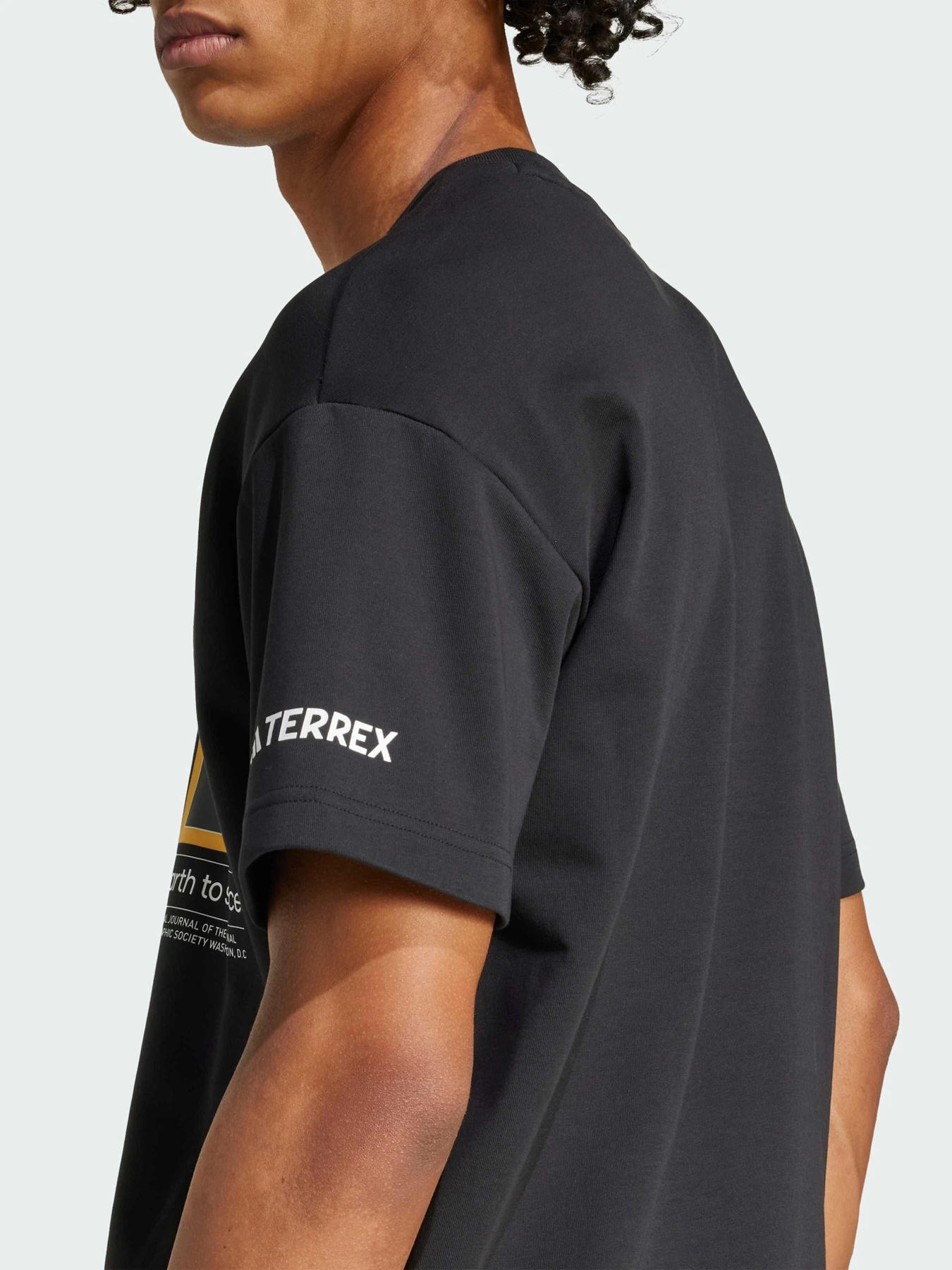 Футболки и поло Adidas модель JD5964 Футболки и поло Adidas модель JD5964 Фото