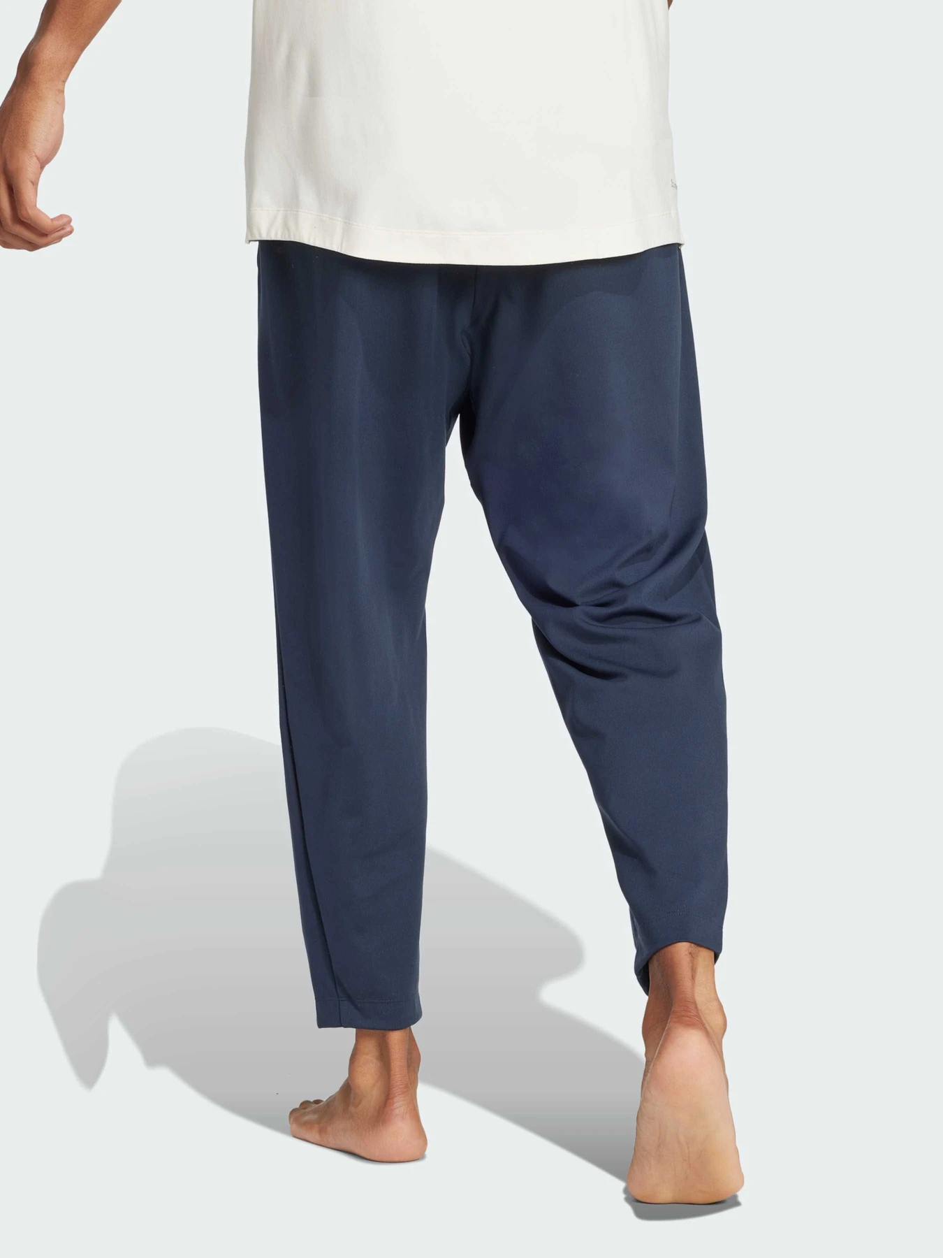 Брюки Adidas модель JI8233 Брюки Adidas модель JI8233 Фото
