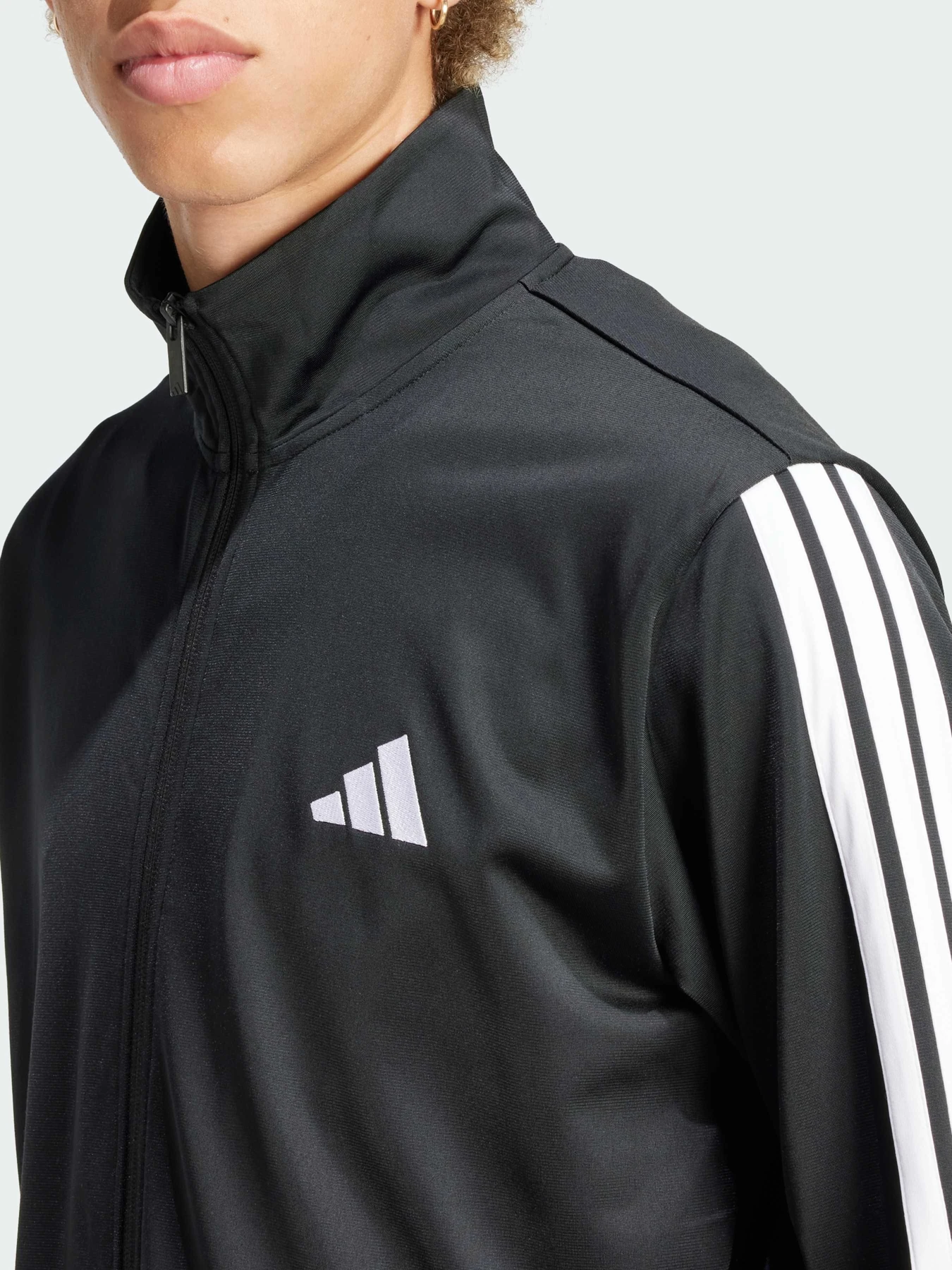 Костюмы Adidas 3 Stripes модель JI8858 Костюмы Adidas 3 Stripes модель JI8858 Фото