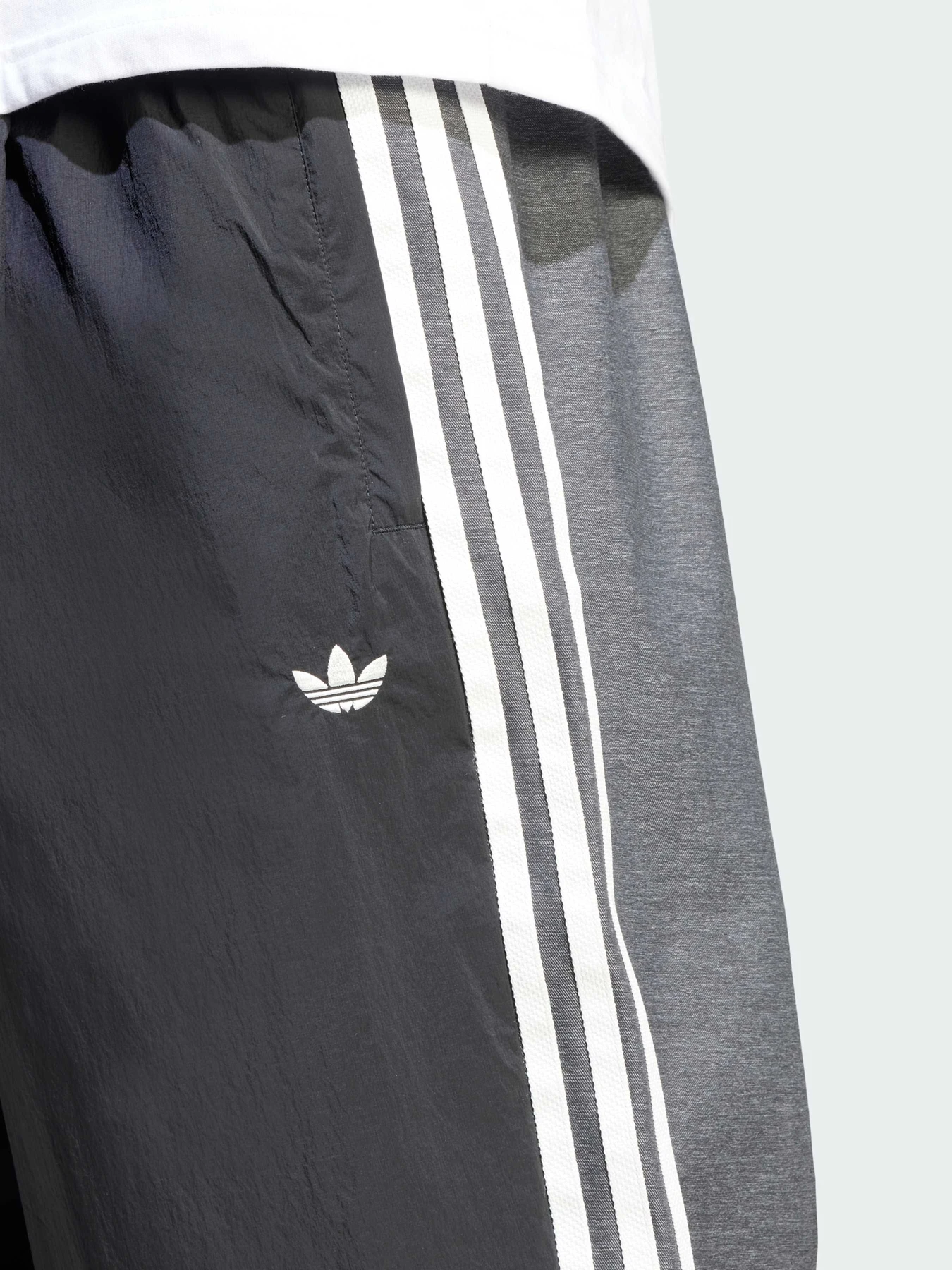 Брюки Adidas модель KA3815 Брюки Adidas модель KA3815 Фото
