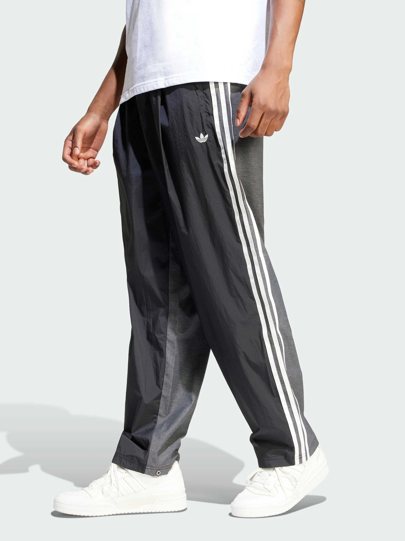Брюки Adidas модель KA3815 Брюки Adidas модель KA3815 Фото