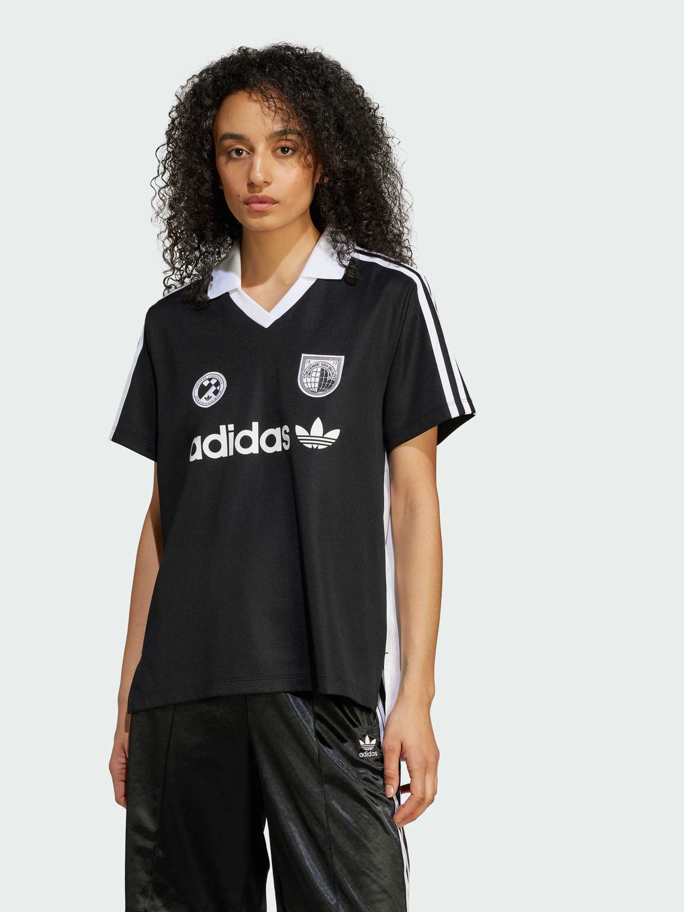 Футболки і поло Adidas модель JZ6783 Футболки і поло Adidas модель JZ6783 Фото