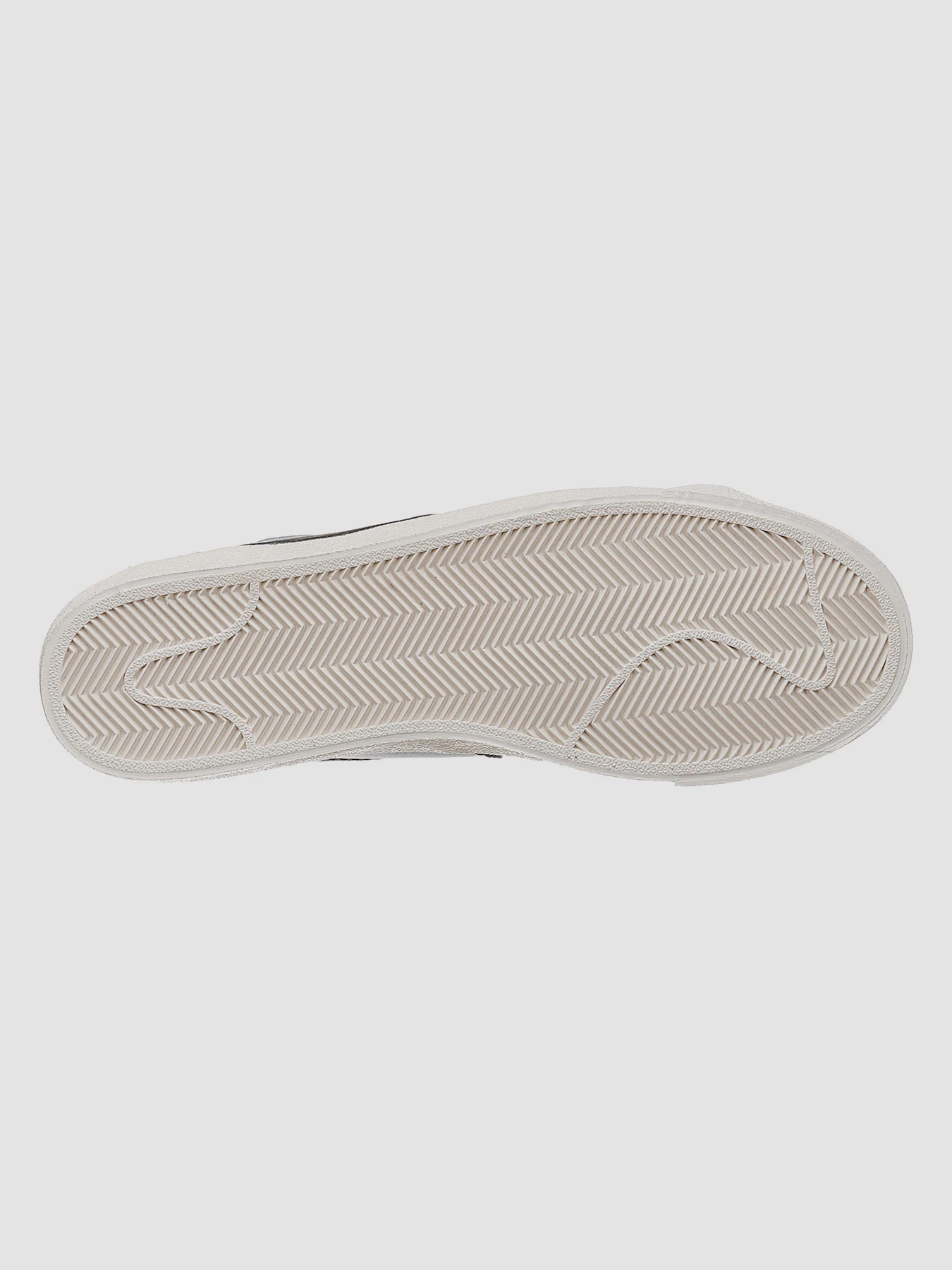 Кеды NIKE Blazer Low модель DN2158-101 Фото