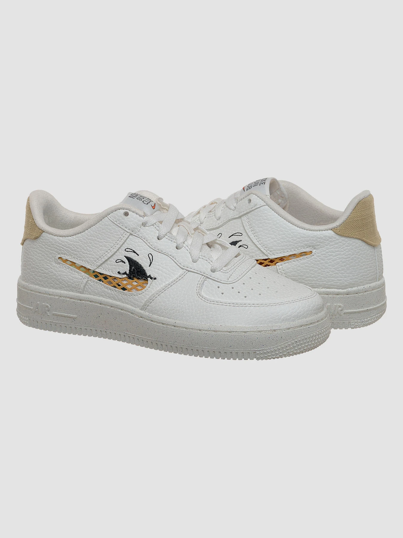 Кросівки NIKE Air Force модель DQ7690-100 Кросівки NIKE Air Force модель DQ7690-100 Фото
