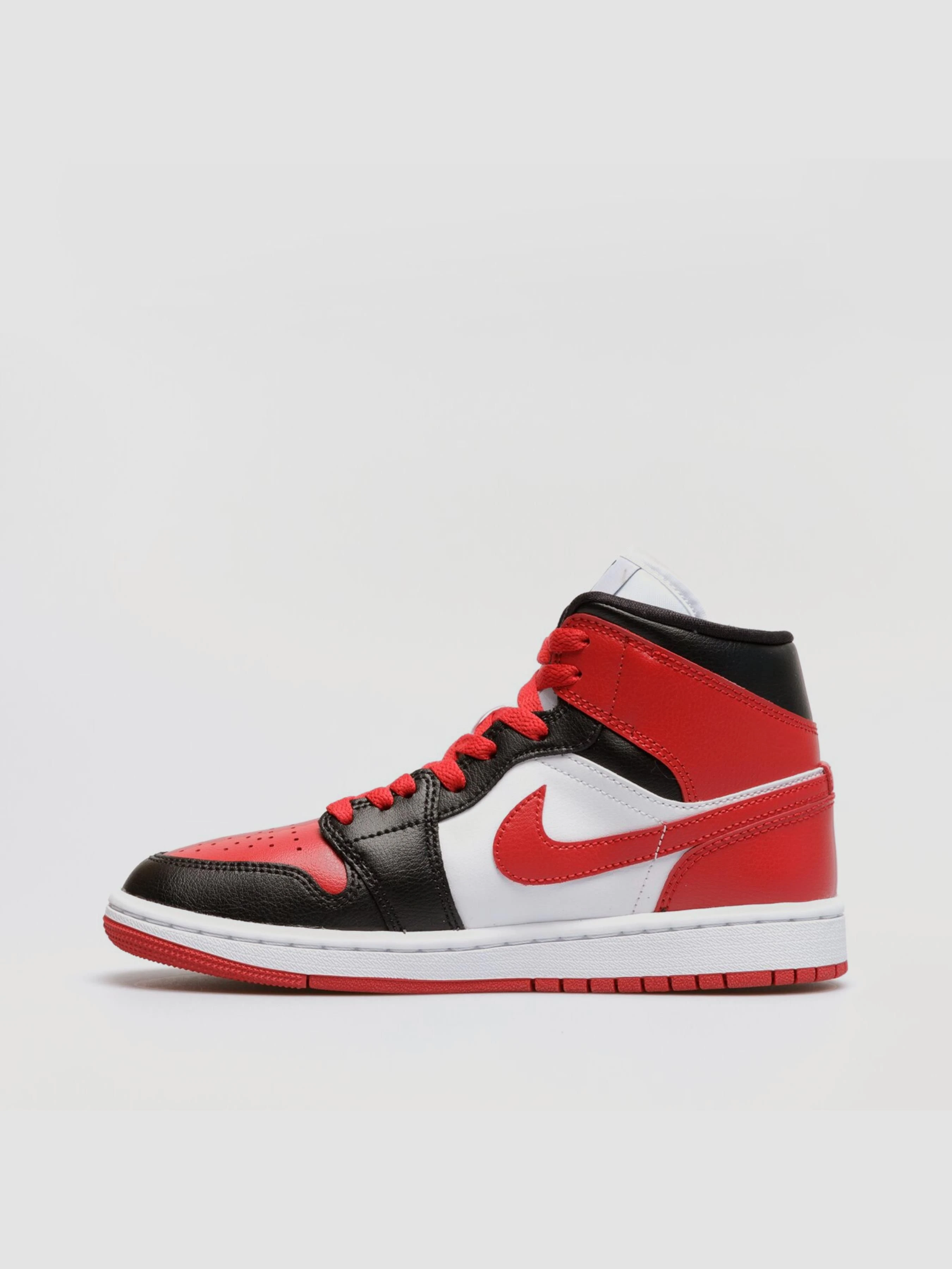 Шкіряні Жіночі Кросівки повсякденні Jordan 1 Mid Bred Toe фото 2