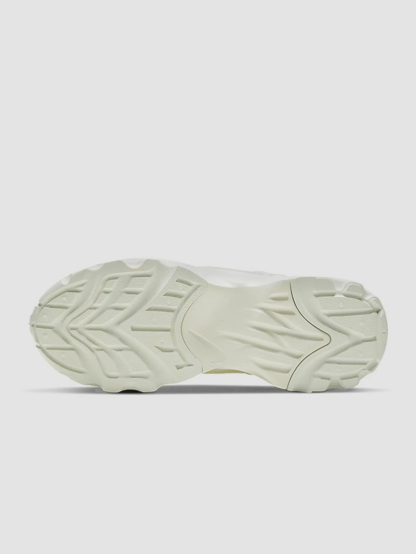 Кросівки NIKE Tc 7900 модель DD9682-100 Кросівки NIKE Tc 7900 модель DD9682-100 Фото