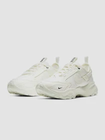 Кросівки NIKE Tc 7900 модель DD9682-100 Фото
