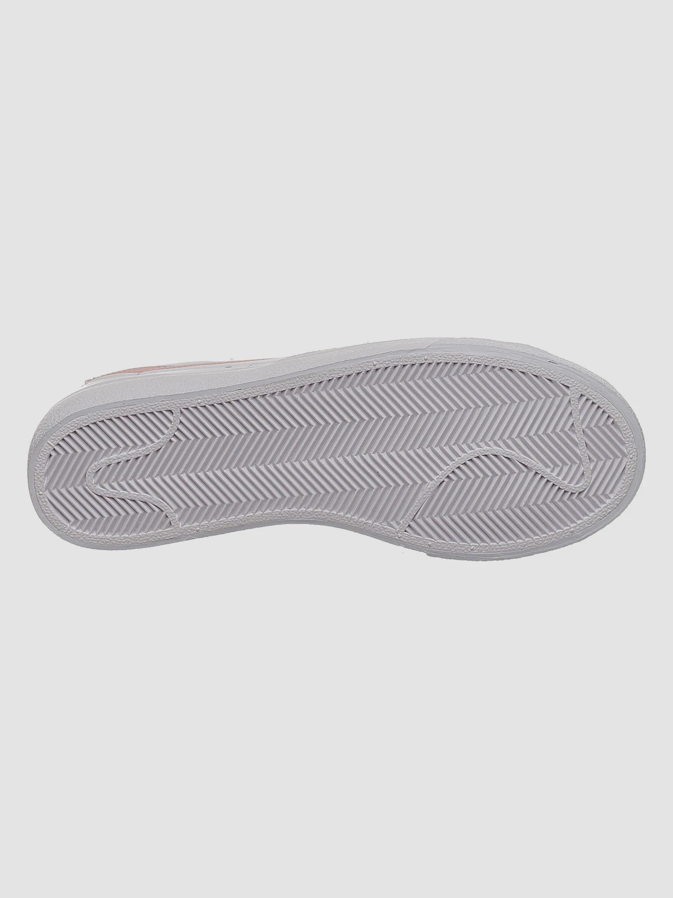 Кроссовки NIKE Nike Blazer Low Platform White (DJ0292-103) модель DJ0292-103 Кроссовки NIKE Nike Blazer Low Platform White (DJ0292-103) модель DJ0292-103 Фото