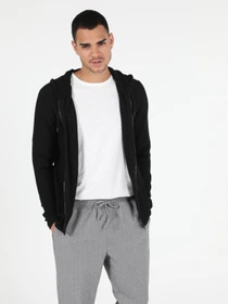 Худи и свитшоты Colin’s модель CL1050730_Q1.V1_BLK Фото