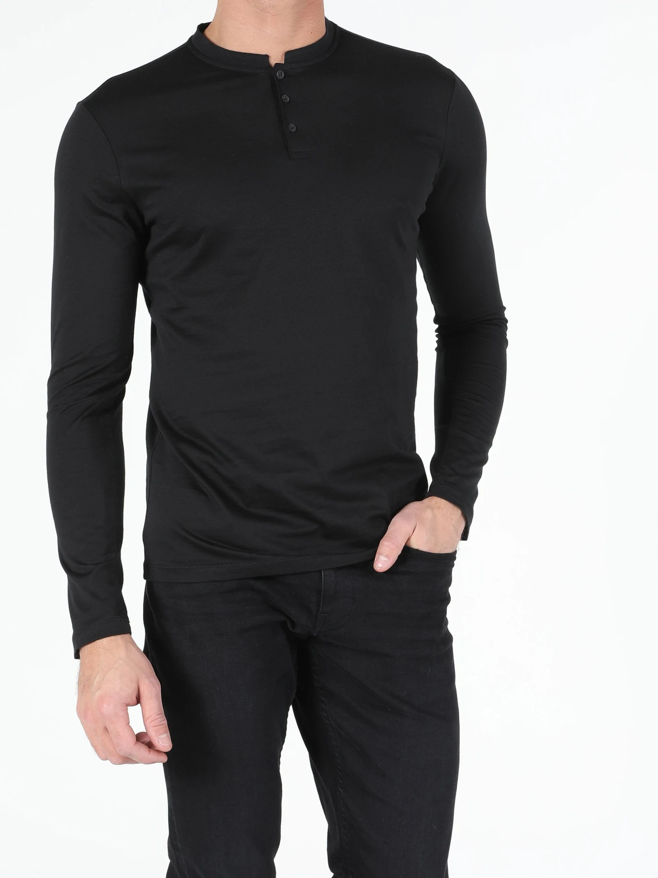 Худи и свитшоты Colin’s модель CL1050199_Q1.V1_BLK Фото