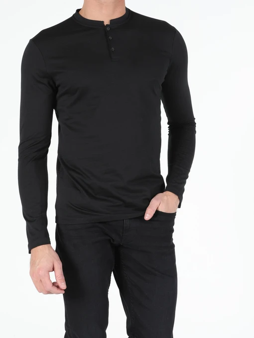 Худи и свитшоты Colin’s модель CL1050199_Q1.V1_BLK Фото