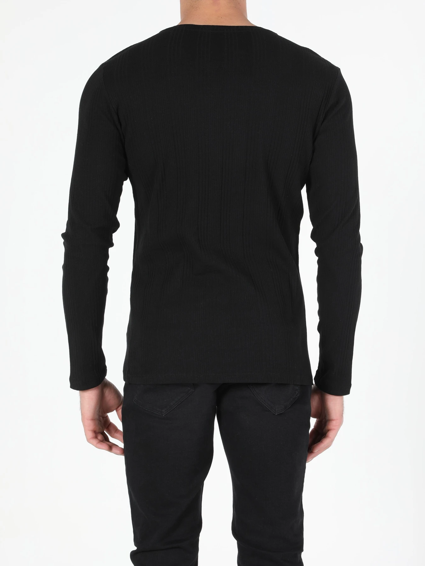 Худи и свитшоты Colin’s модель CL1050230_Q1.V1_BLK Фото