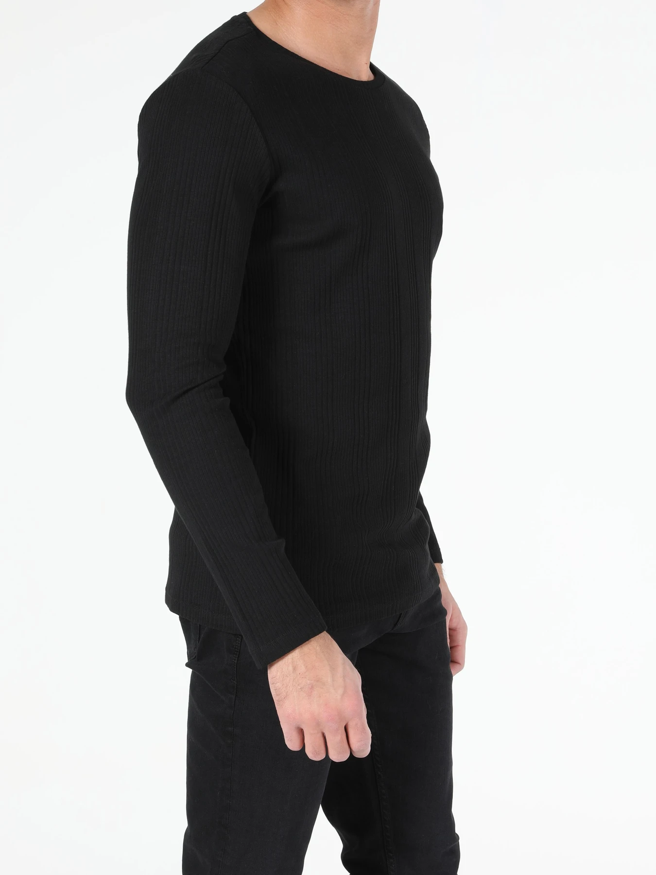 Худи и свитшоты Colin’s модель CL1050230_Q1.V1_BLK Фото