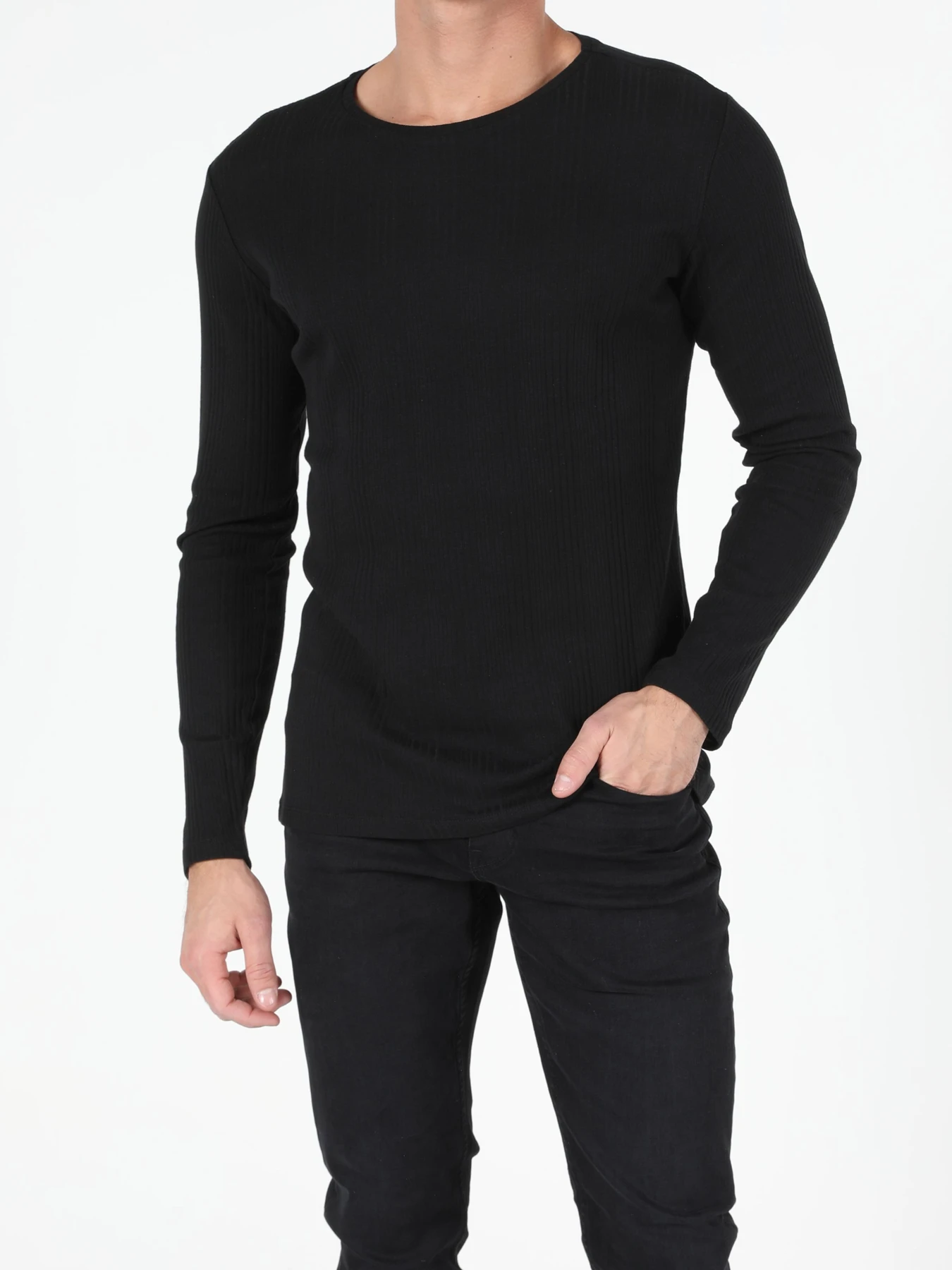 Худи и свитшоты Colin’s модель CL1050230_Q1.V1_BLK Фото
