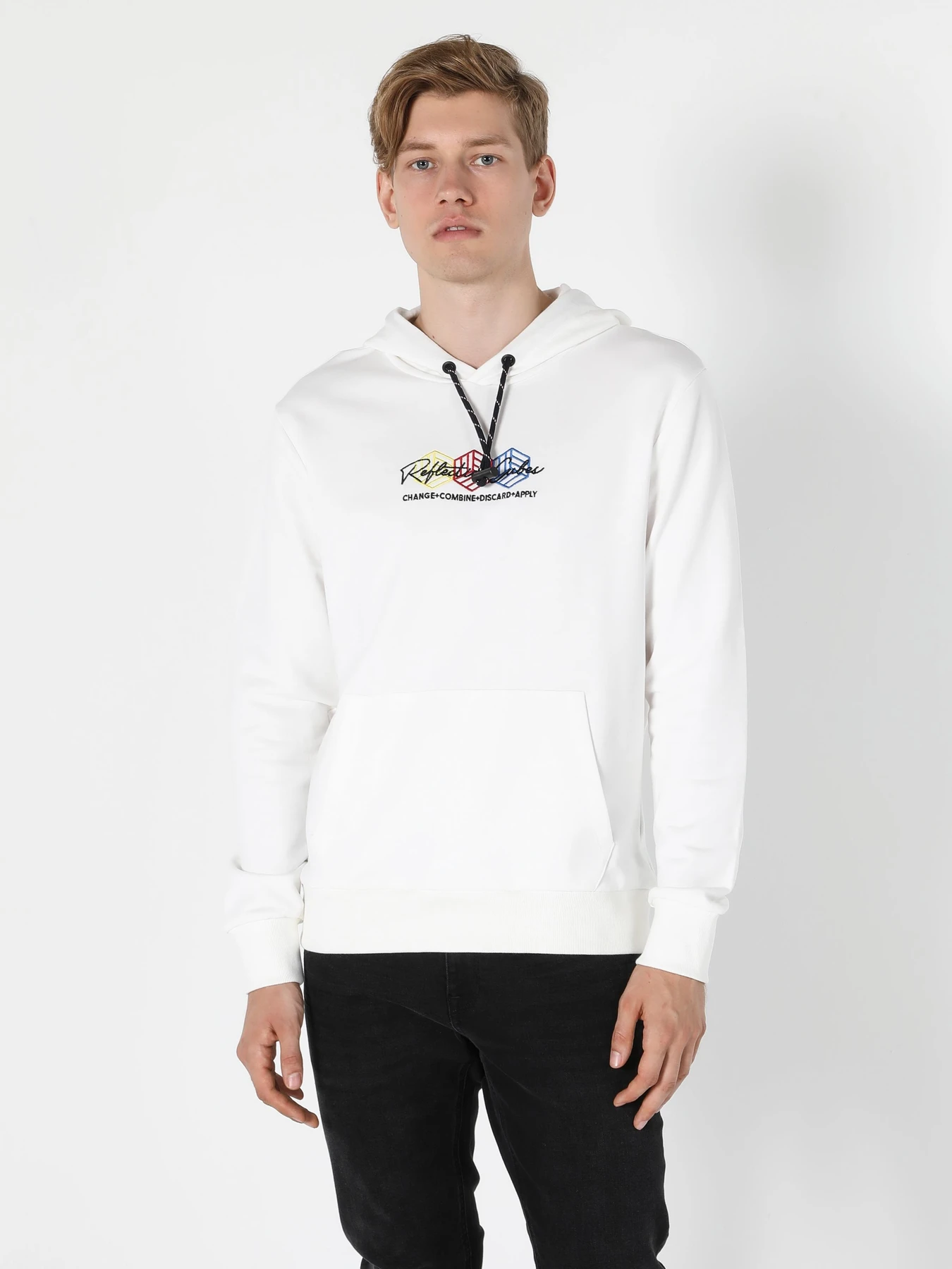 Худи и свитшоты Colin’s модель CL1055070_Q1.V1_WHT Фото