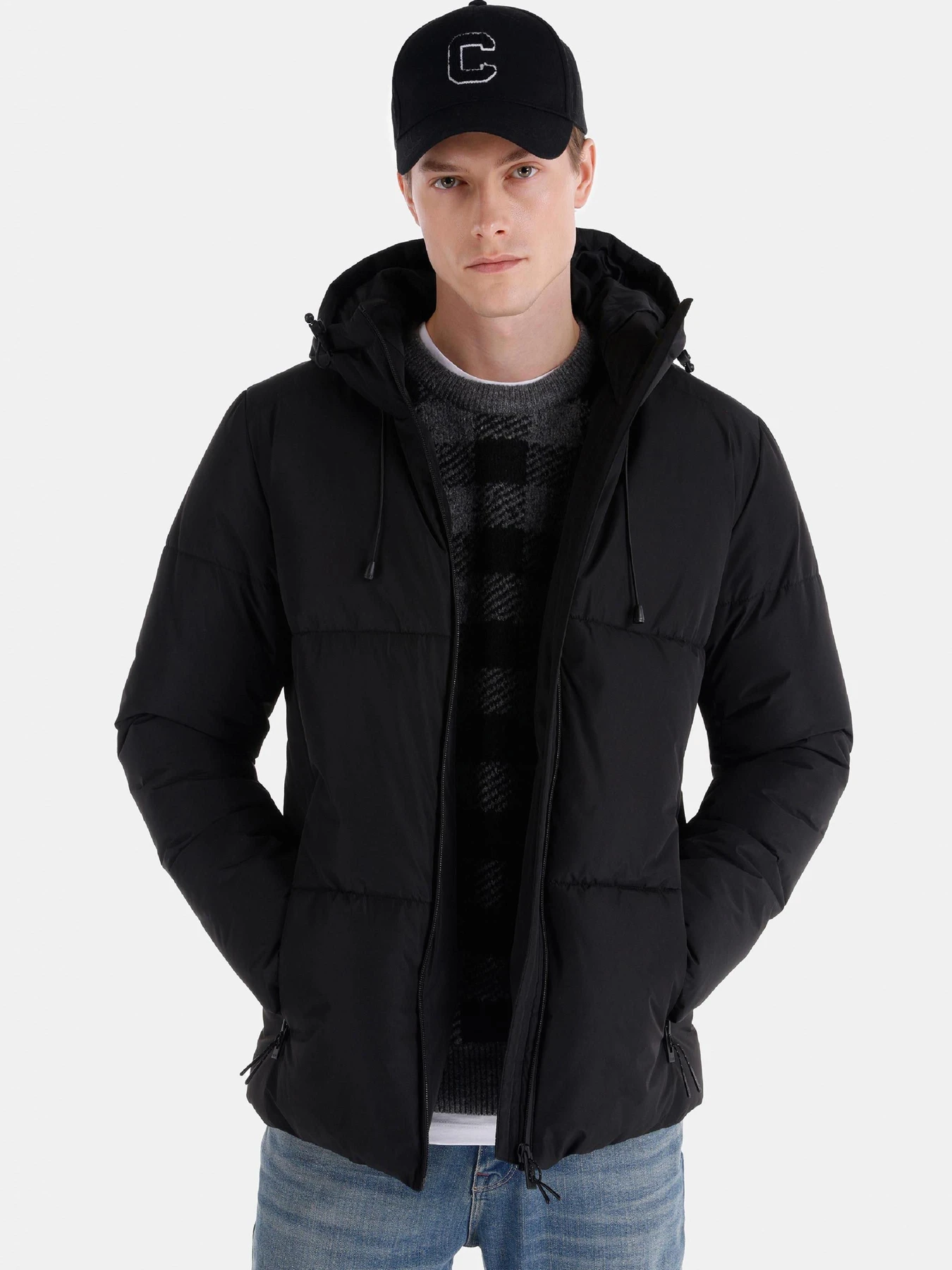 Куртки и дубленки Colin’s модель CL1055676_Q1.V1_BLK Фото