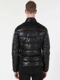 Куртки и дубленки Colin’s модель CL1055602_Q1.V1_BLK Фото