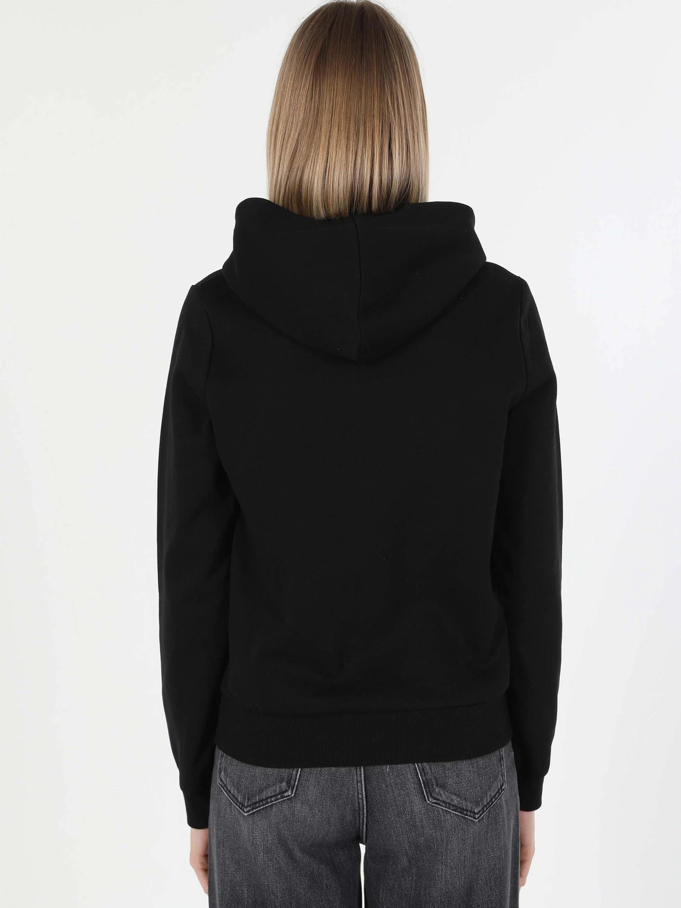 Худи и свитшоты Colin’s модель CL1055506_Q1.V1_BLK Фото