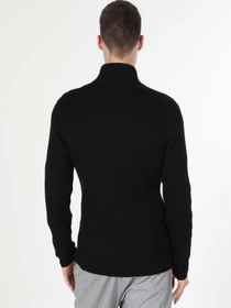 Худи и свитшоты Colin’s модель CL1055784_Q1.V1_BLK Фото