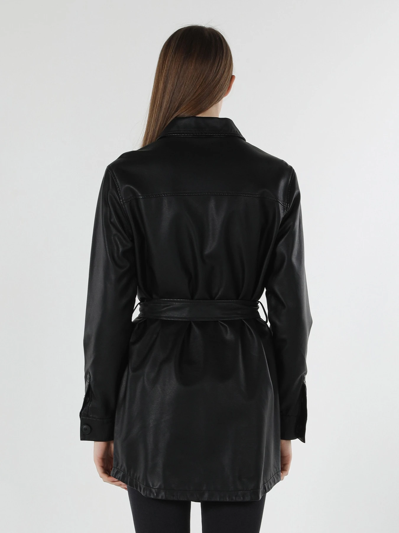 Куртки и дубленки Colin’s модель CL1055736_Q1.V1_BLK Фото