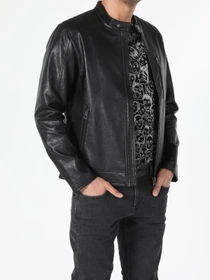 Куртки и дубленки Colin’s модель CL1055688_Q1.V1_BLK Фото