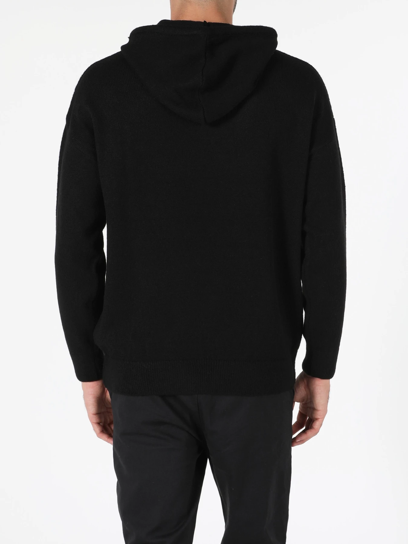 Худи и свитшоты Colin’s модель CL1056004_Q1.V1_BLK Фото