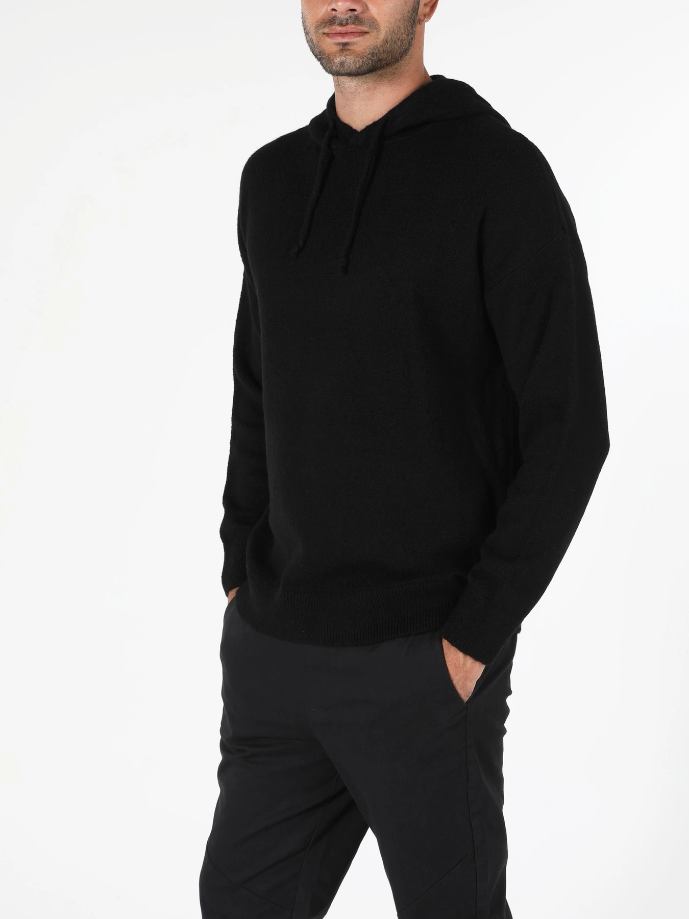 Худи и свитшоты Colin’s модель CL1056004_Q1.V1_BLK Фото