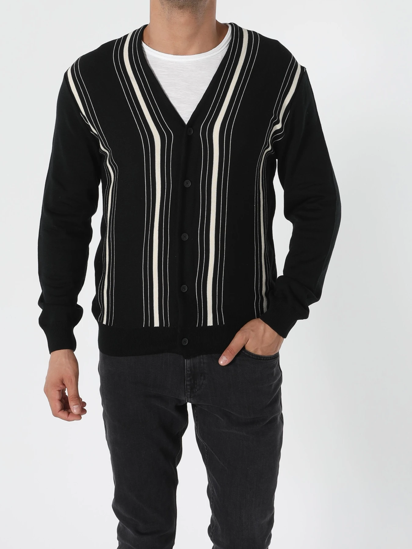 Худи и свитшоты Colin’s модель CL1054871_Q1.V1_BLK Фото