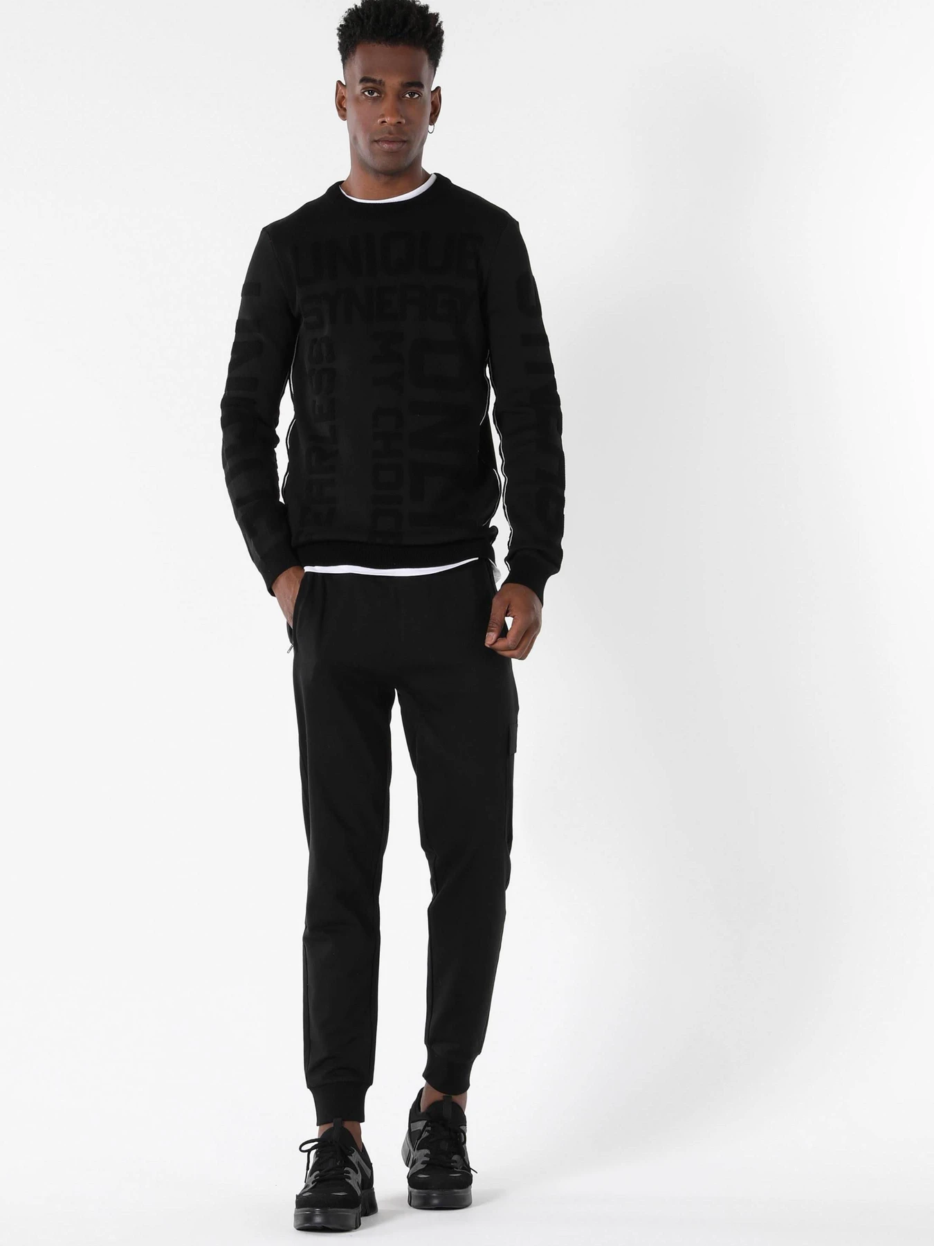 Худи и свитшоты Colin’s модель CL1056649_Q1.V1_BLK Фото
