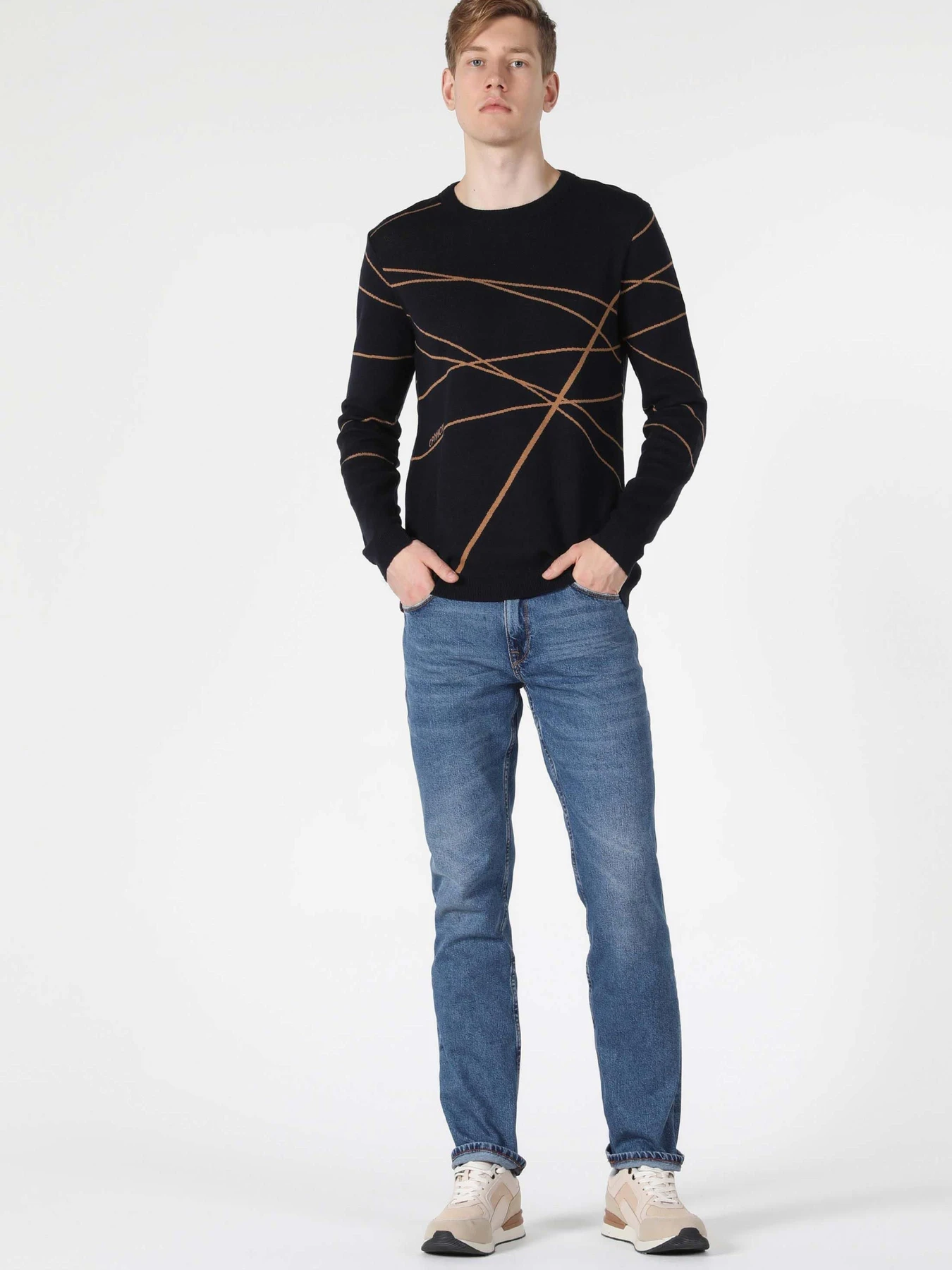 Худи и свитшоты Colin’s модель CL1056680_Q1.V1_BLK Фото