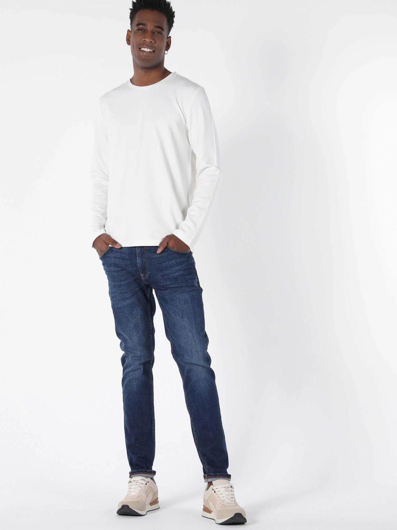 Худи и свитшоты Colin’s модель CL1054849_Q1.V1_WHT Фото