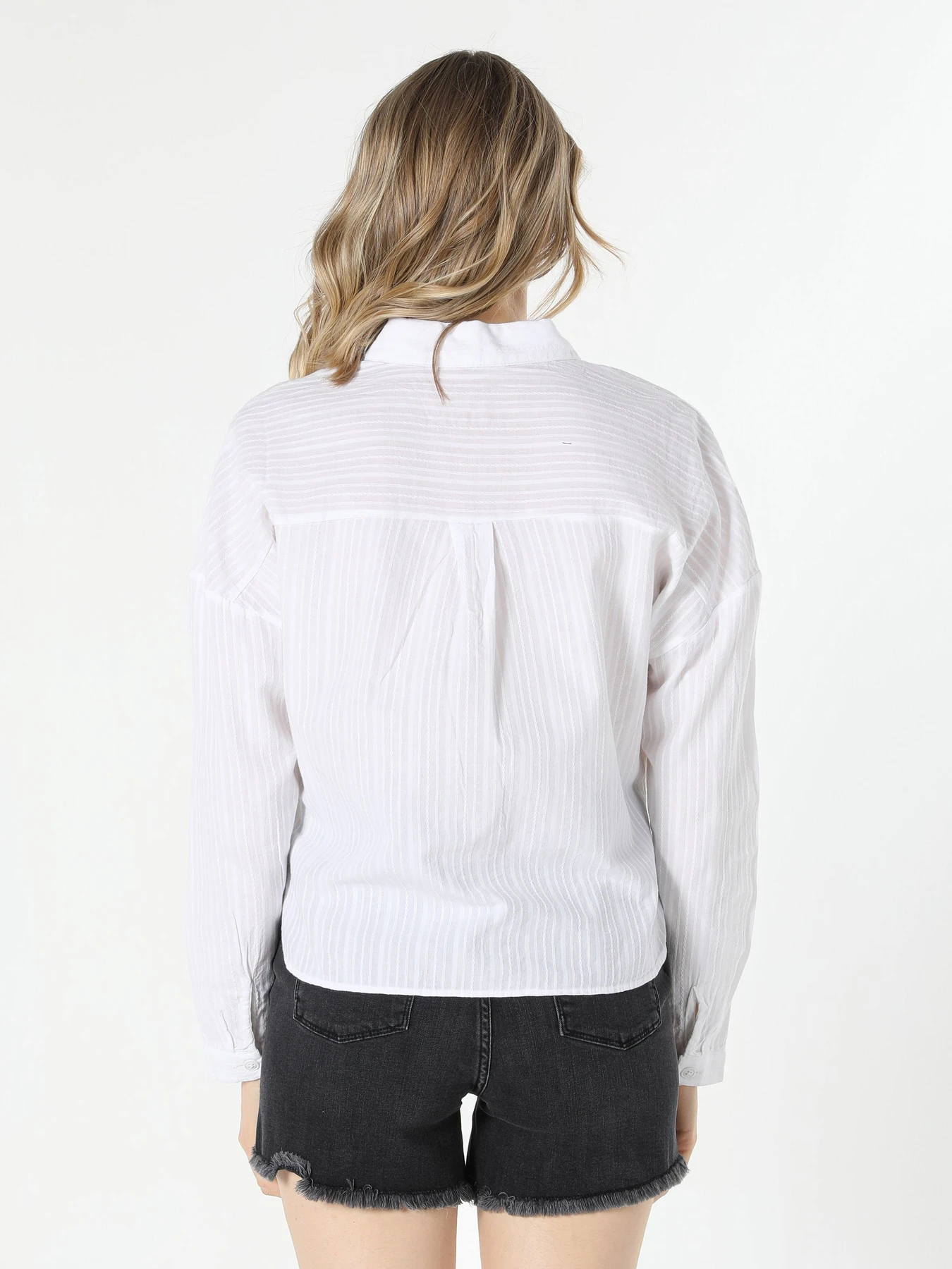 Сорочки Colin’s модель CL1057687_Q1.V1_WHT Фото
