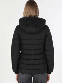 Куртки та дублянки Colin’s модель CL1060247_Q1.V1_BLK Фото