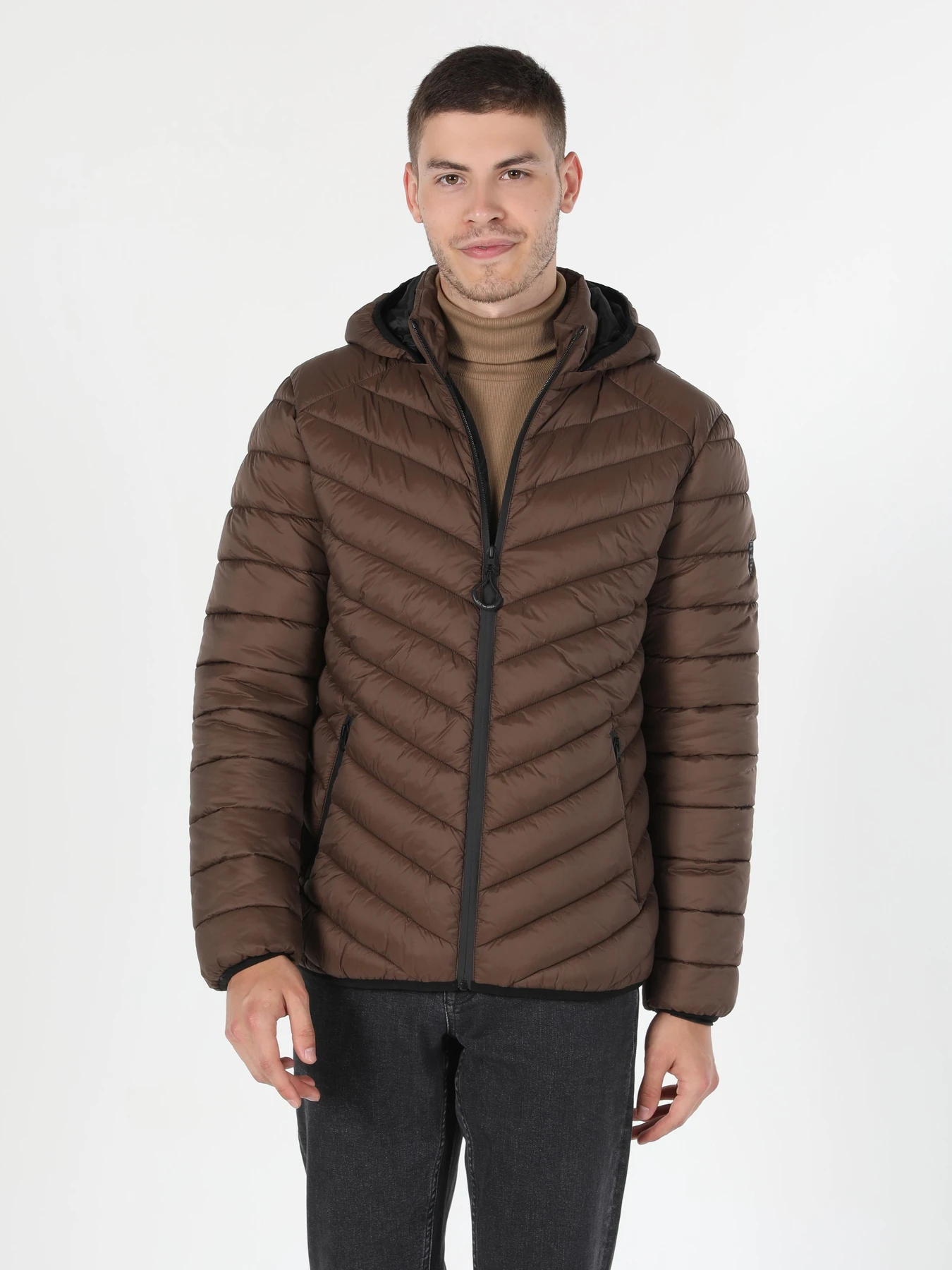 Куртки и дубленки Colin’s модель CL1021308_Q1.V1_BRW Фото
