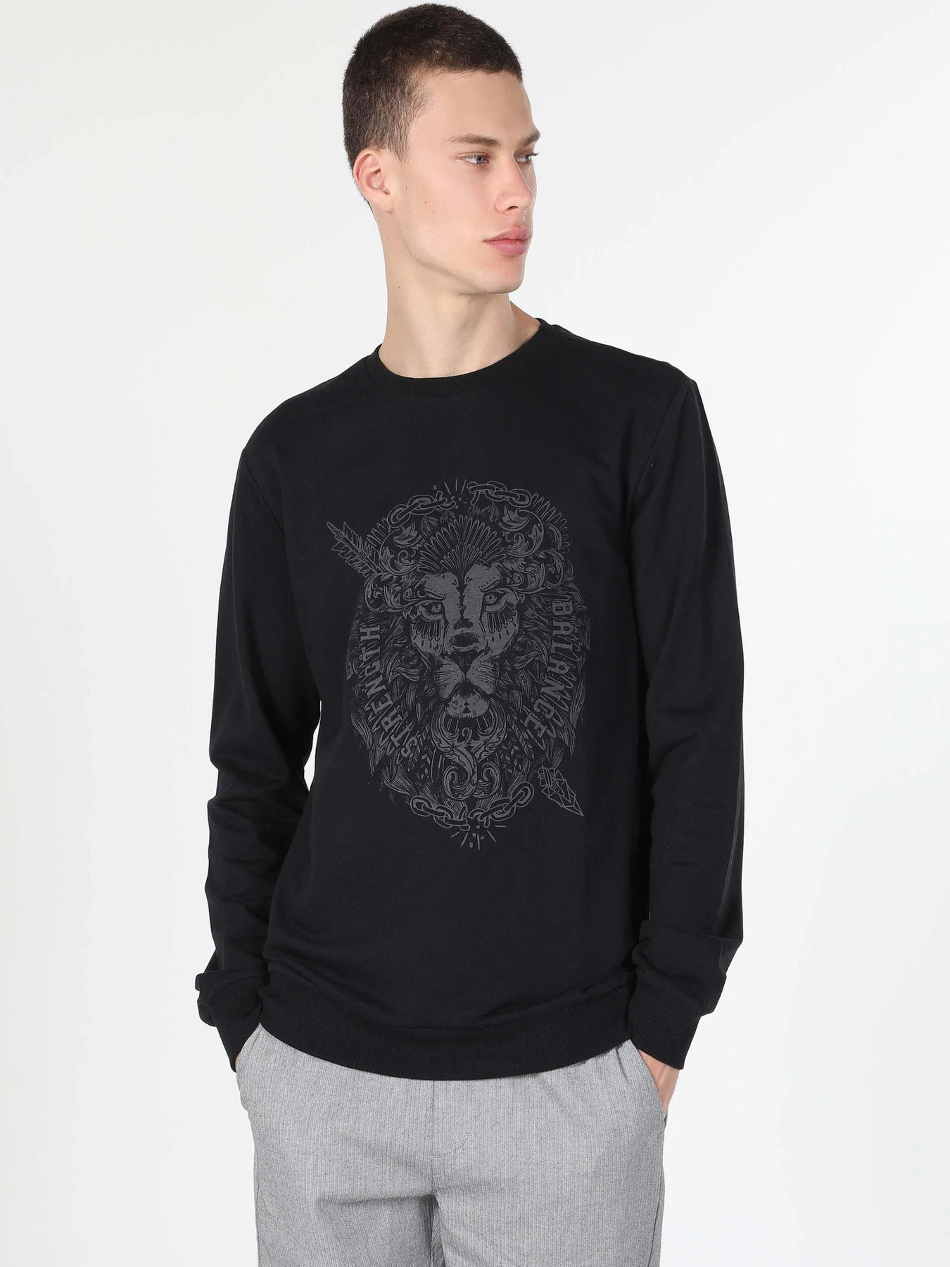 Худи и свитшоты Colin’s модель CL1060119_Q1.V1_BLK Фото