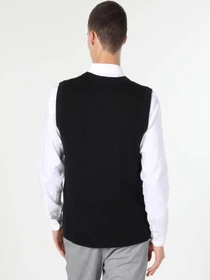 Худі та світшоти Colin’s модель CL1060495_Q1.V1_BLK Фото