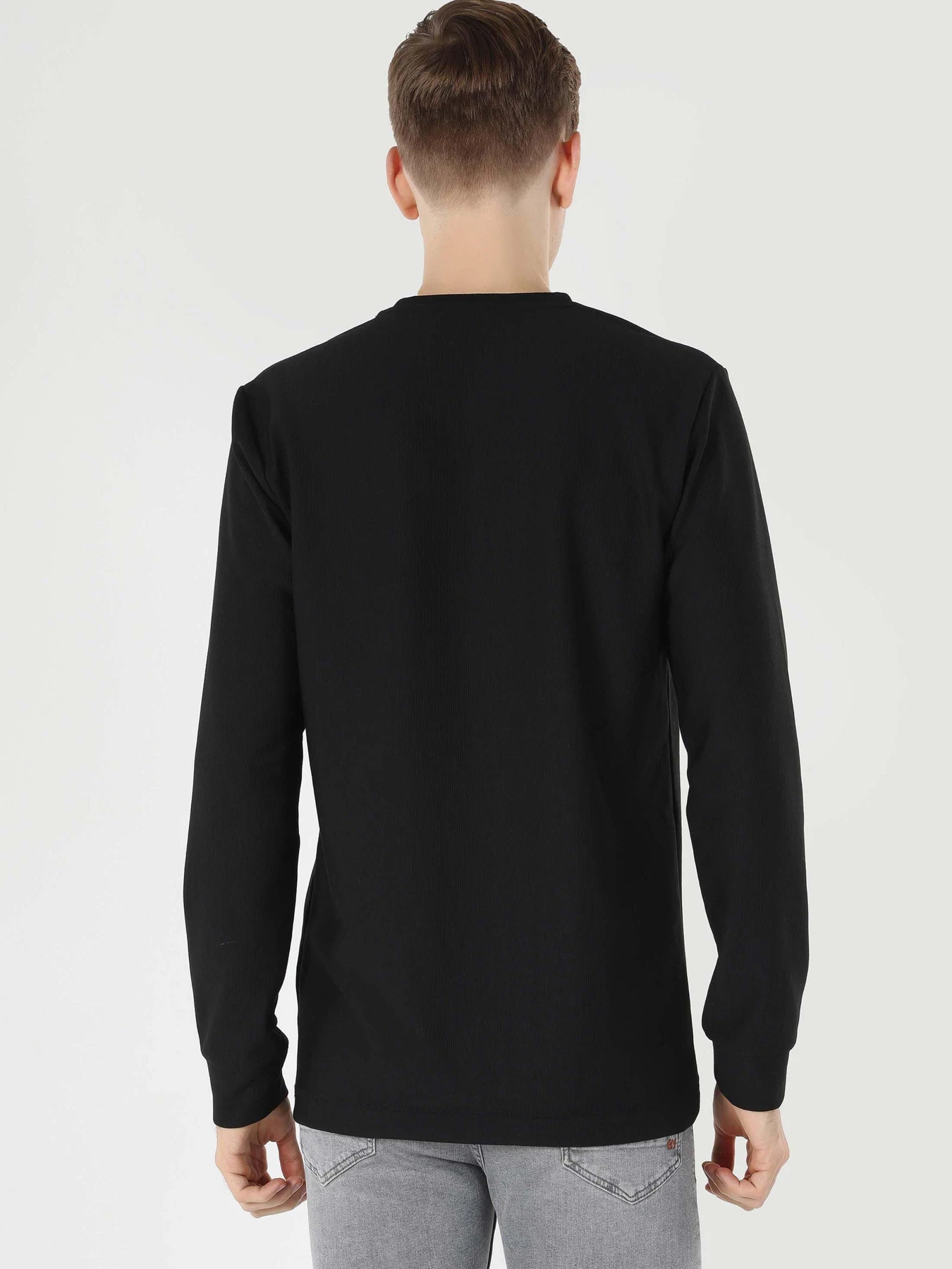 Худи и свитшоты Colin’s модель CL1062460_Q1.V1_BLK Фото
