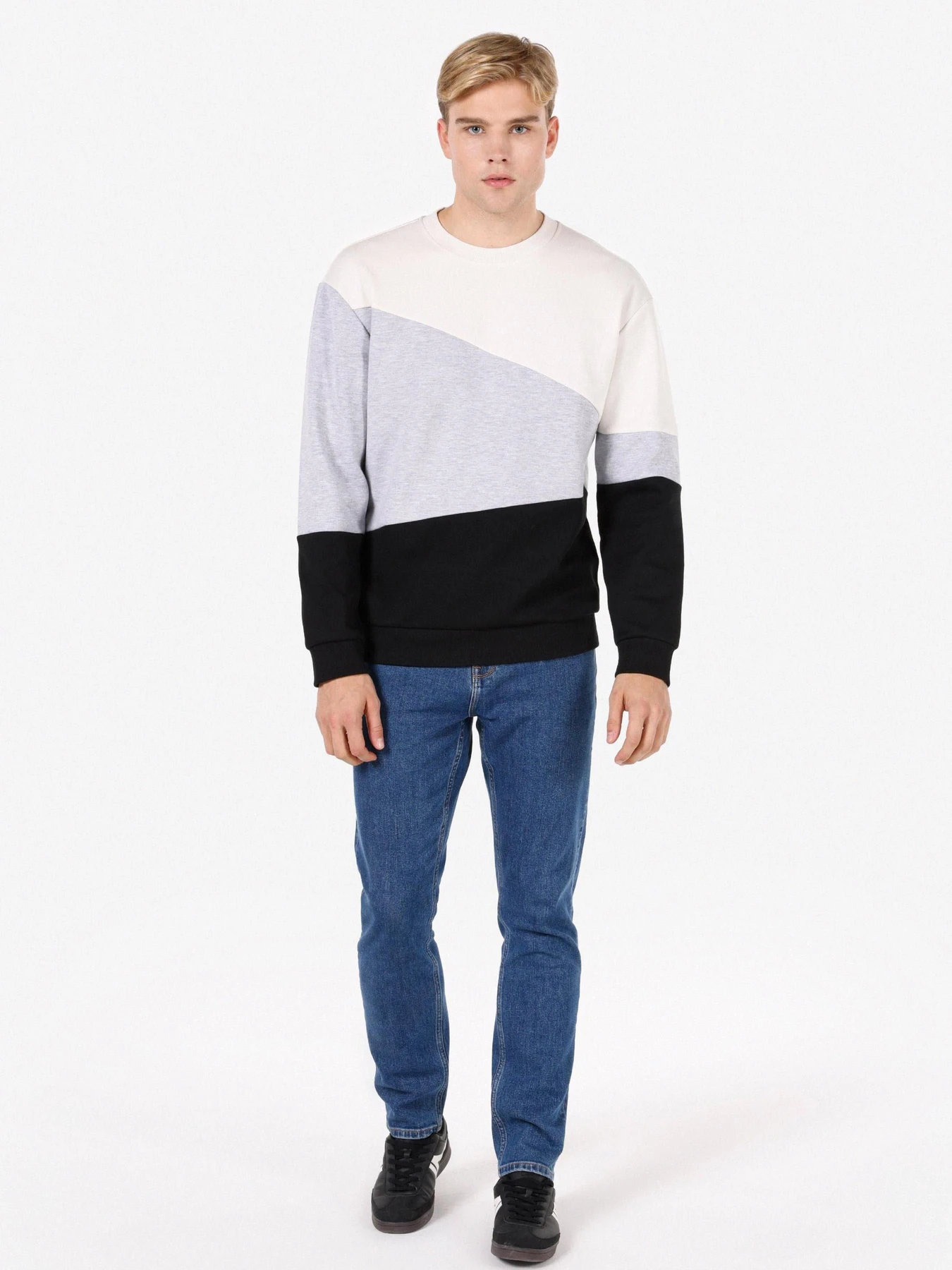 Худи и свитшоты Colin’s модель CL1070916_Q1.V1_BLK Фото