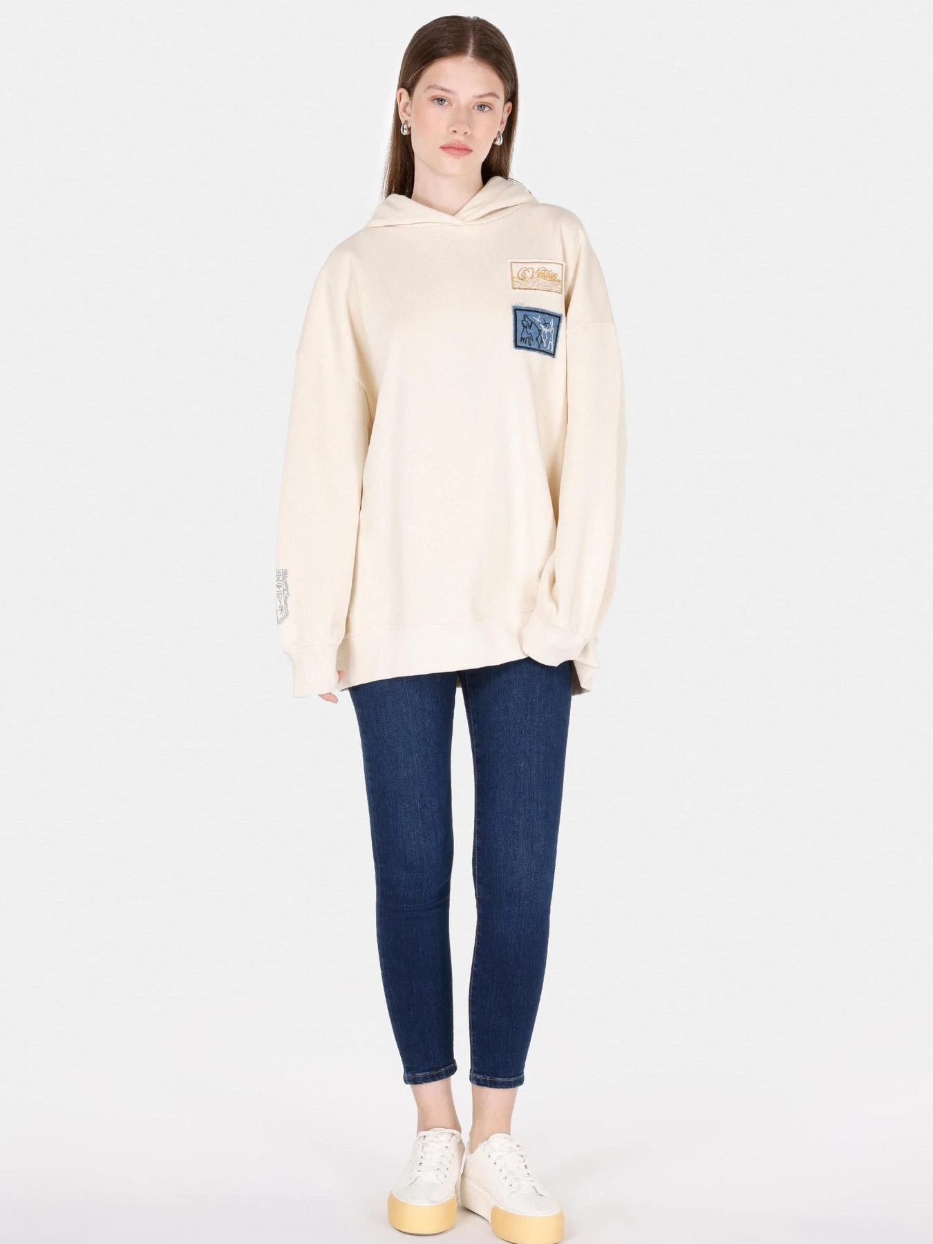 Худи и свитшоты Colin’s модель CL1071962_Q1.V1_ECR Фото