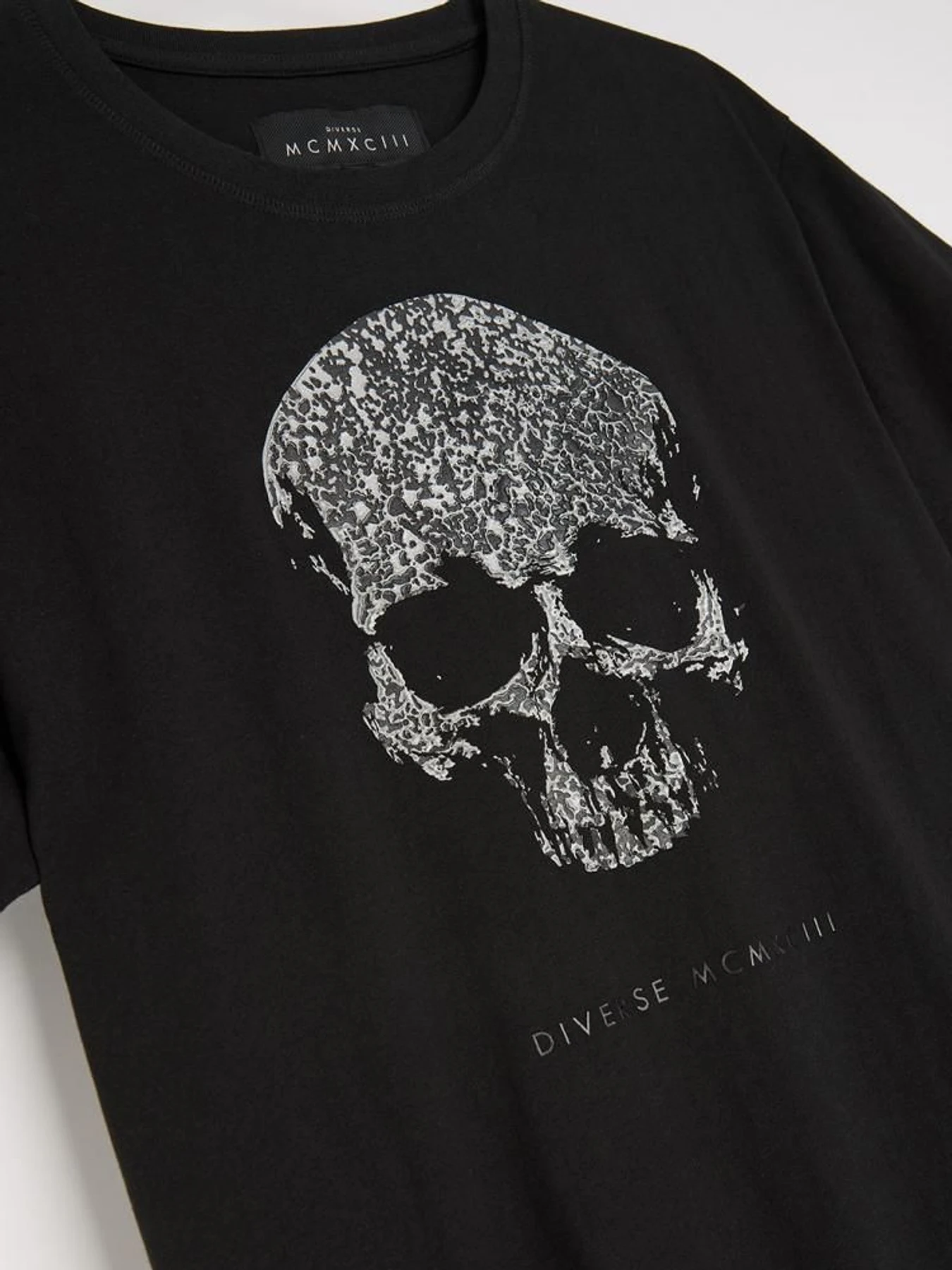 Футболки і поло DIVERSE Prm Skull модель 10045710 Футболки і поло DIVERSE Prm Skull модель 10045710 Фото
