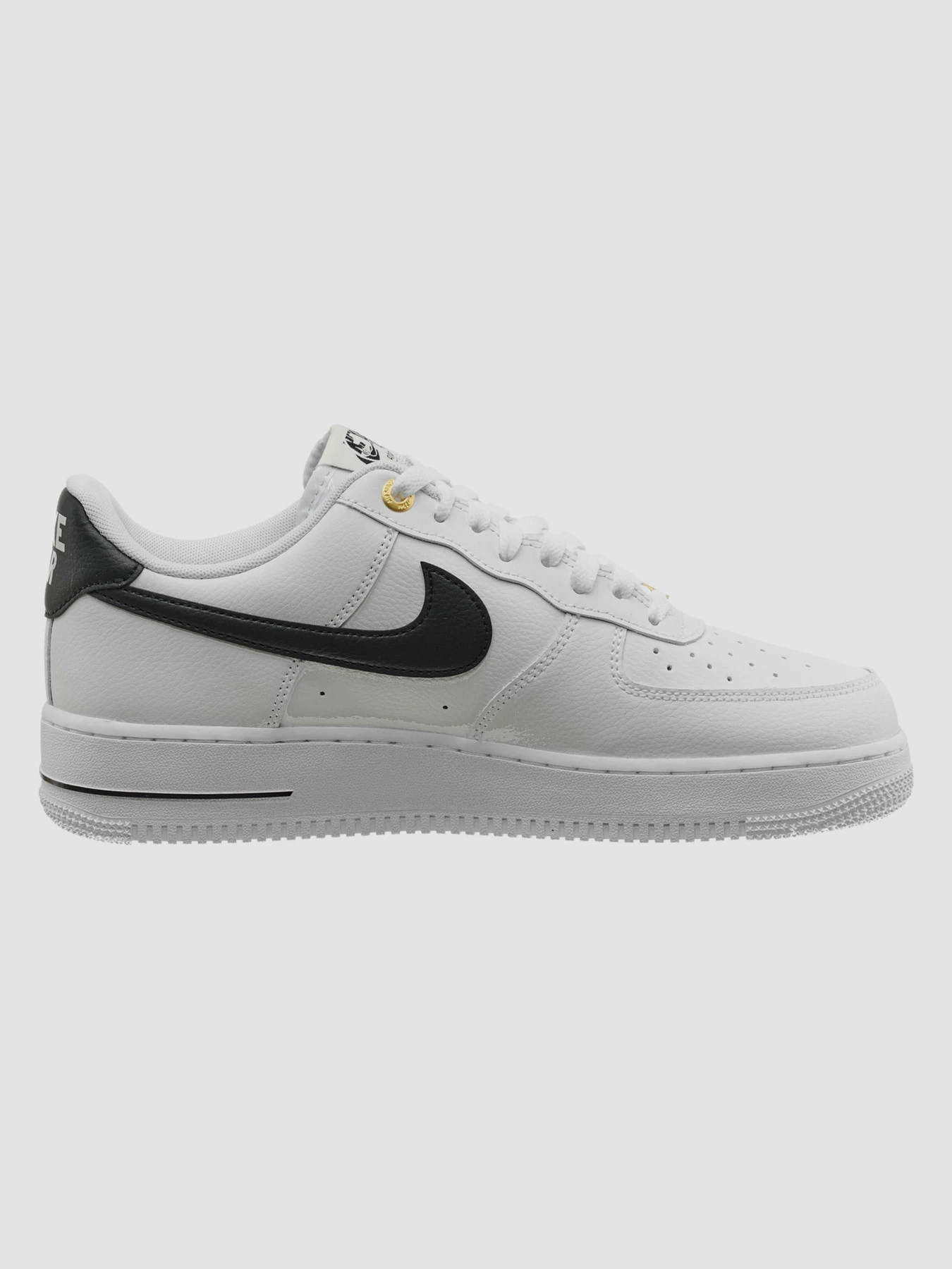 Кросівки NIKE Air Force 1 07 Lv8 модель DQ7658-100 Кросівки NIKE Air Force 1 07 Lv8 модель DQ7658-100 Фото