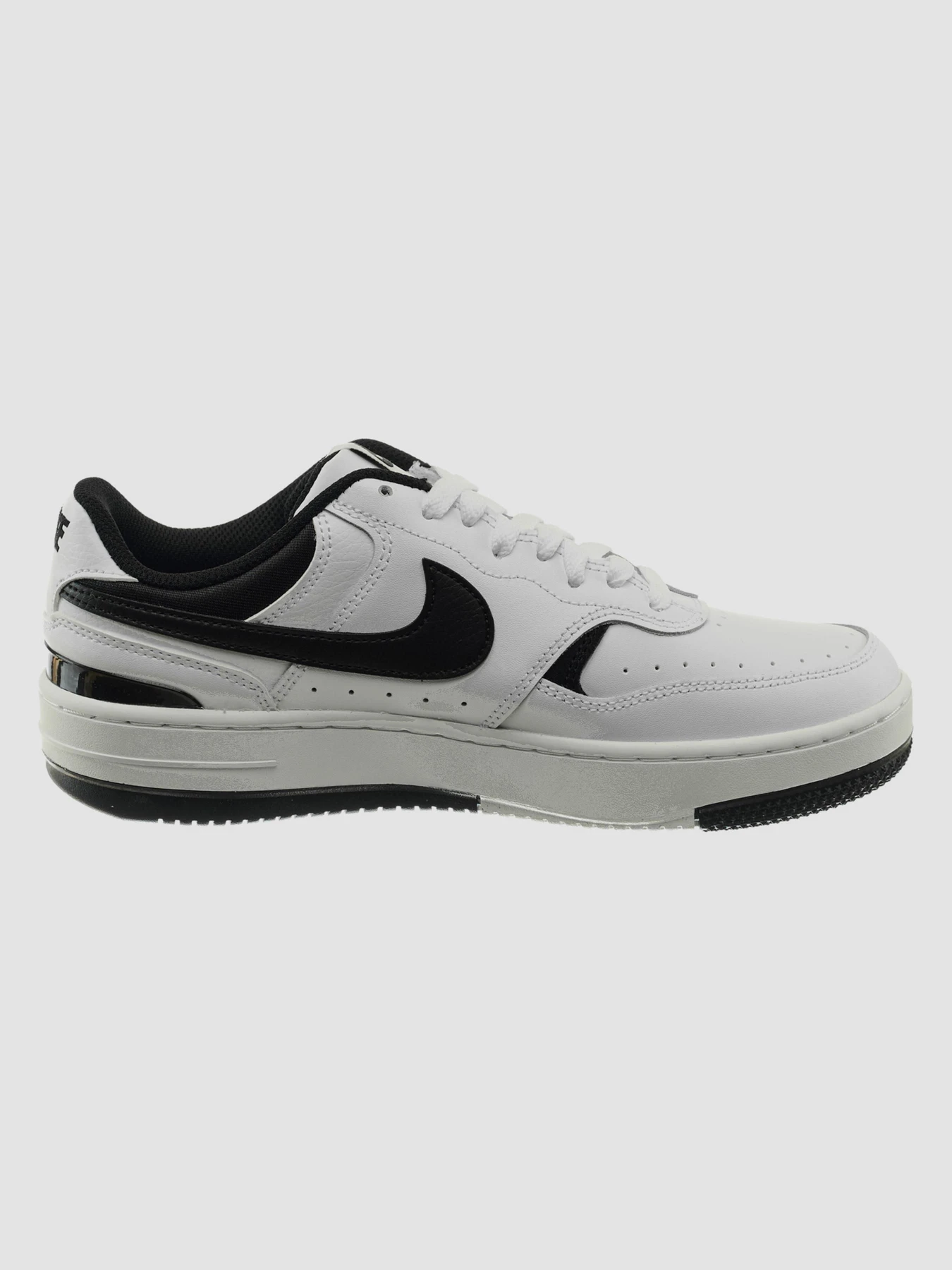 Кросівки NIKE Gamma Force Shoes модель DX9176-100 Фото