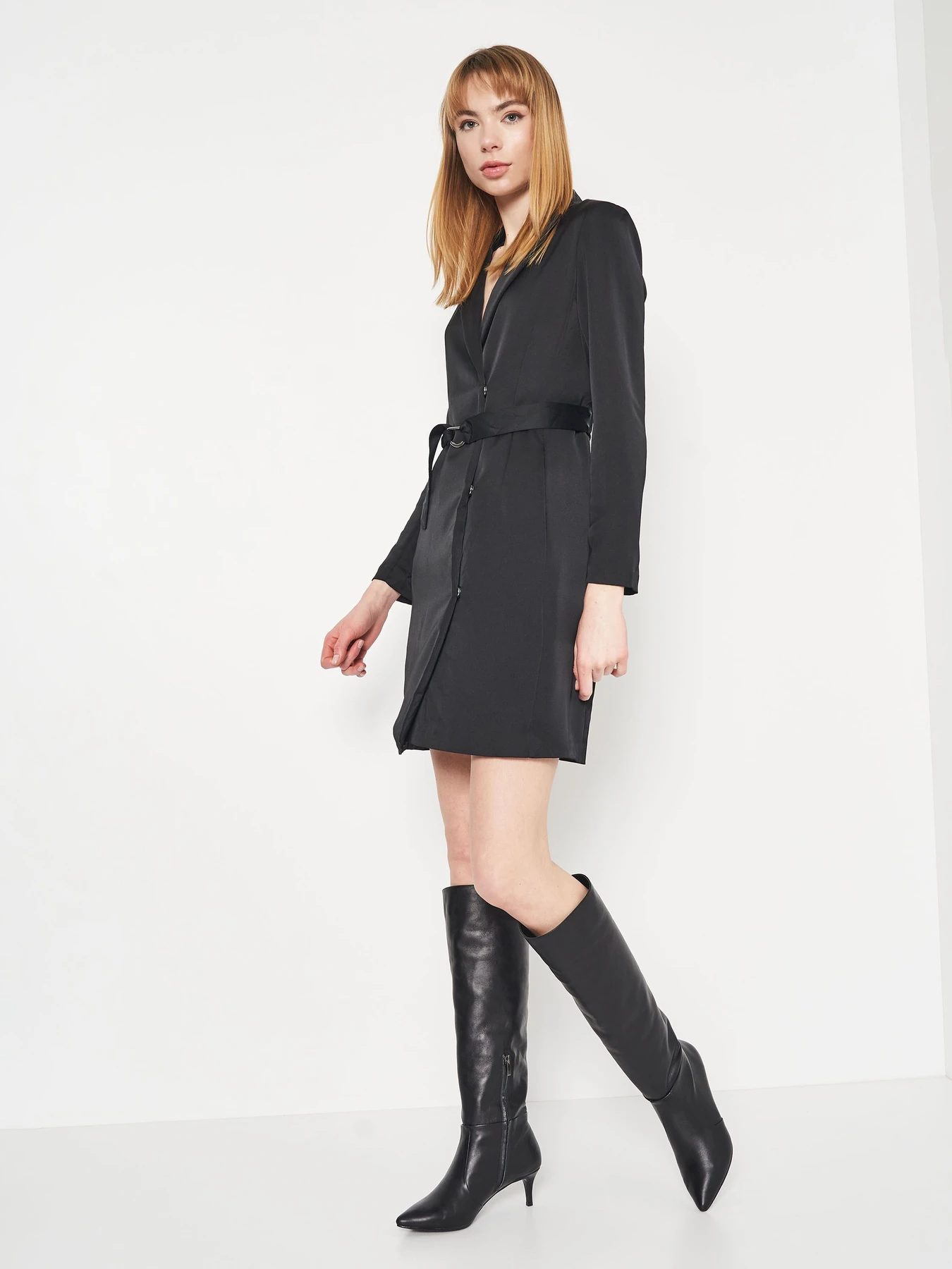 Сукні H&M модель 9267332bar_Черный Фото