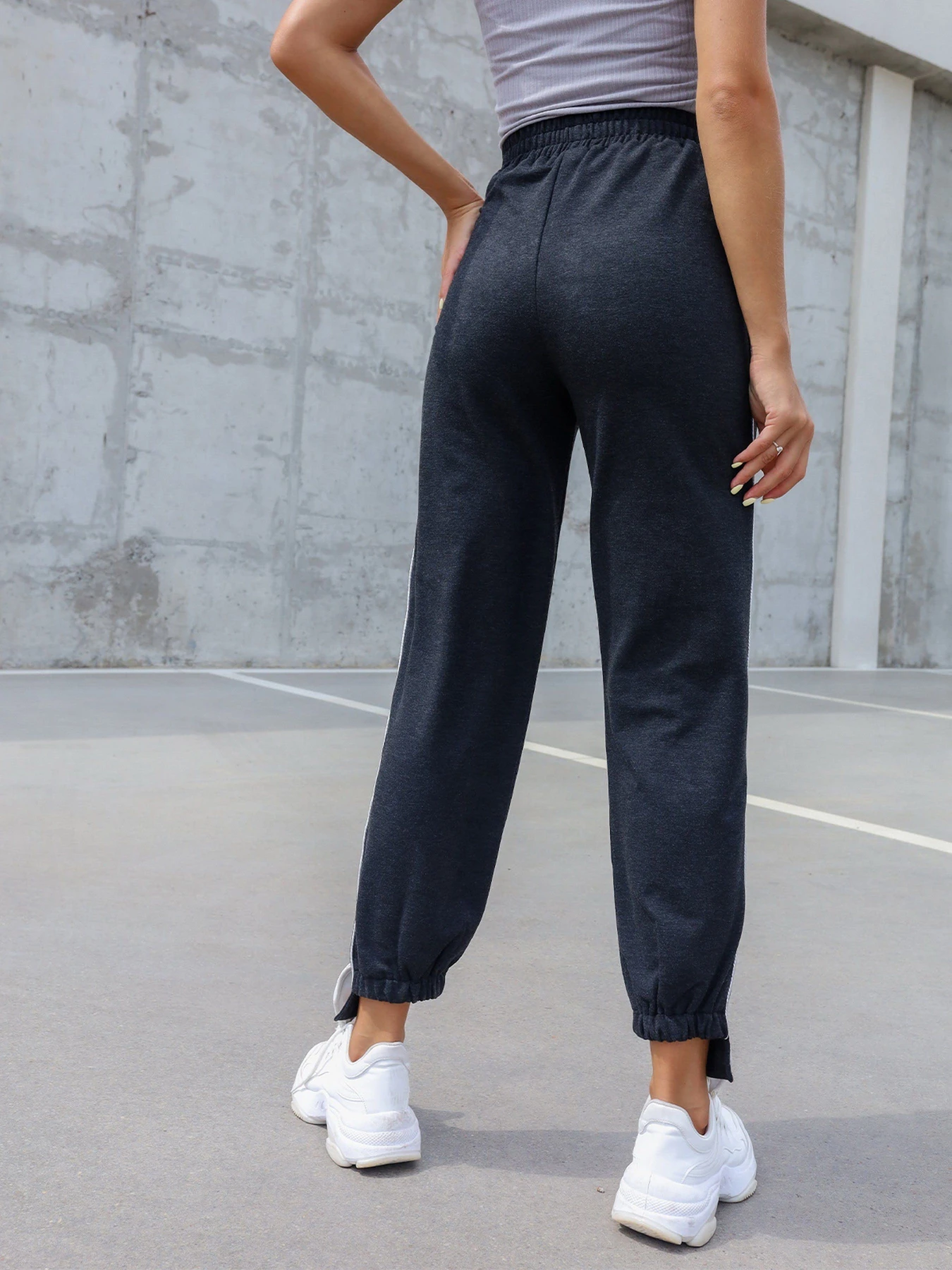Брюки ISSA Plus модель 12825_darkgray Брюки ISSA Plus модель 12825_darkgray Фото