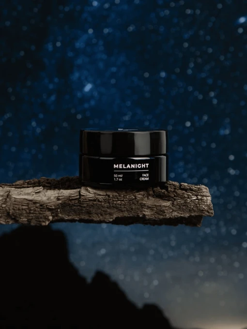 Ночной пептидный крем MelaNight Уход для лица VK Cosmetics модель 4820285670035 Фото
