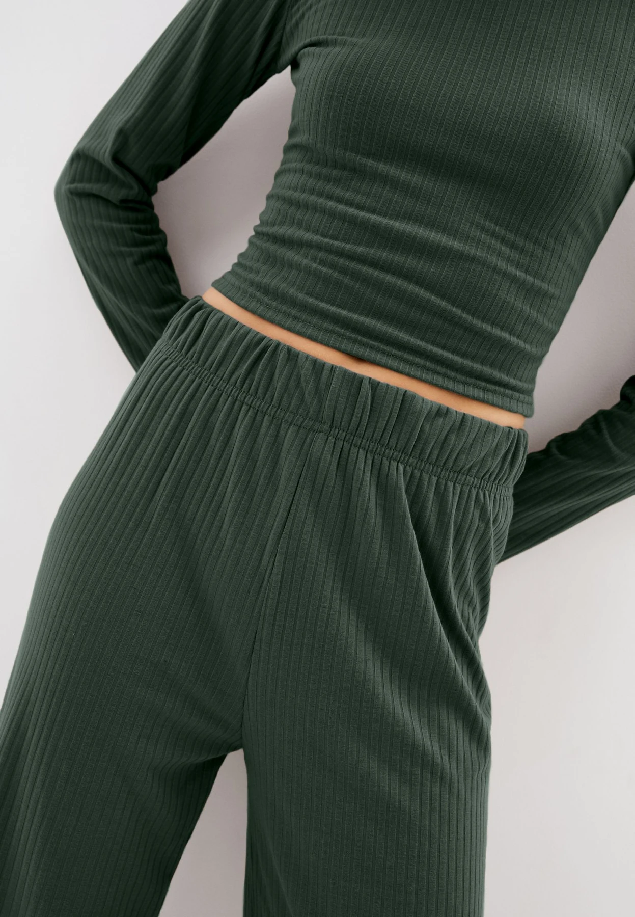 Костюми ISSA Plus модель 12853_hacks Костюми ISSA Plus модель 12853_hacks Фото