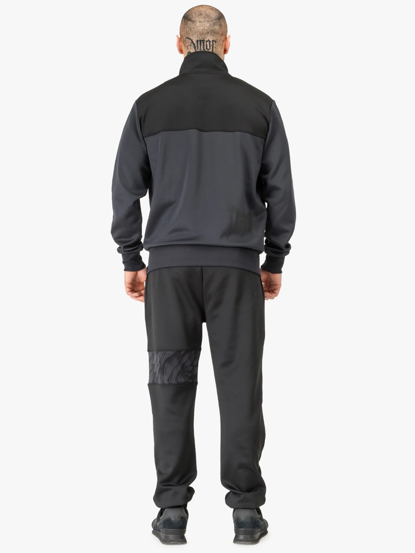Костюмы Tapout Spirit Tracksuit модель 940038 Костюмы Tapout Spirit Tracksuit модель 940038 Фото