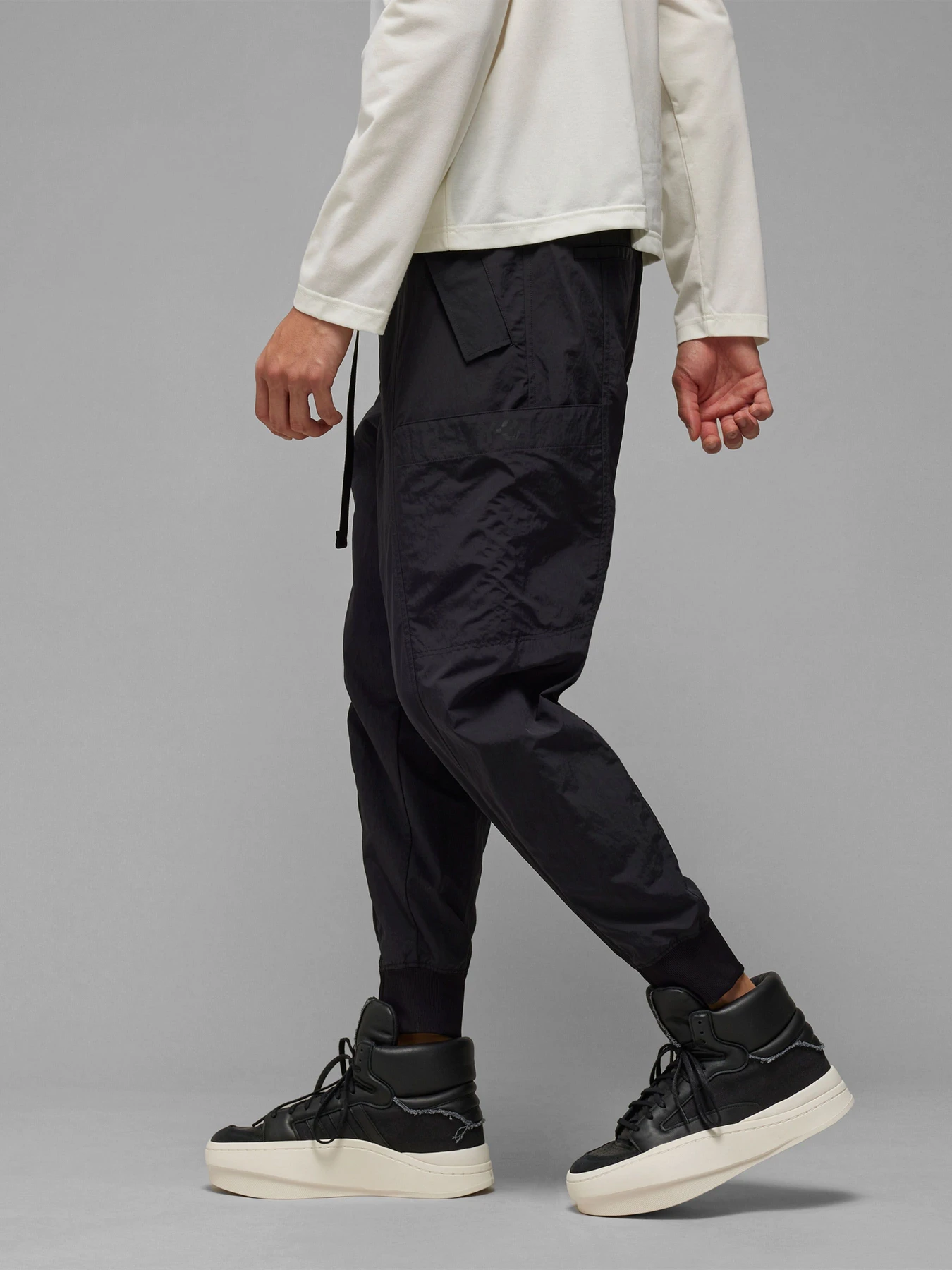 Штани Adidas модель IN8757 Штани Adidas модель IN8757 Фото